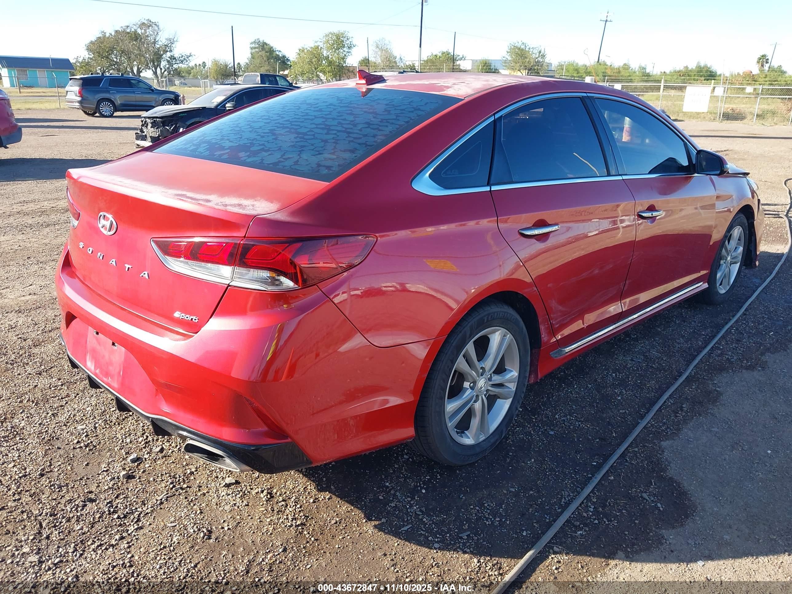 HYUNDAI SONATA image 4