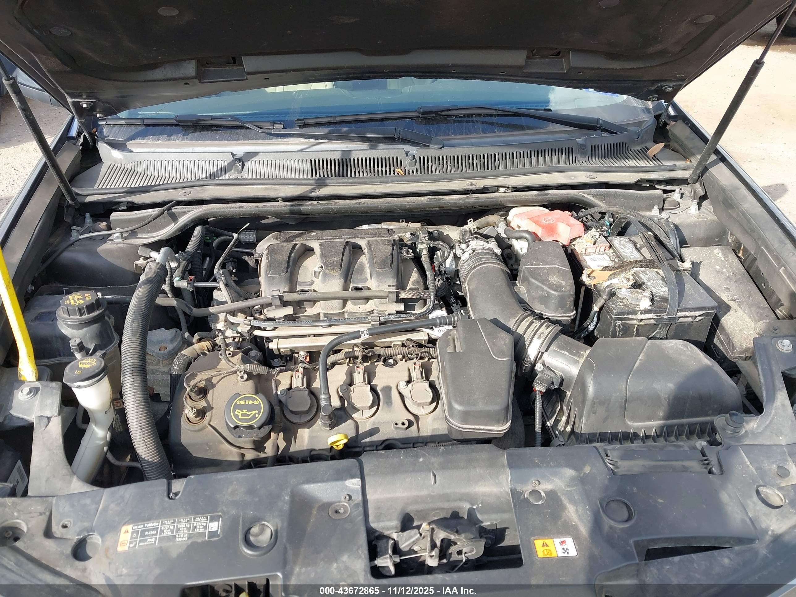 LINCOLN MKS image 10