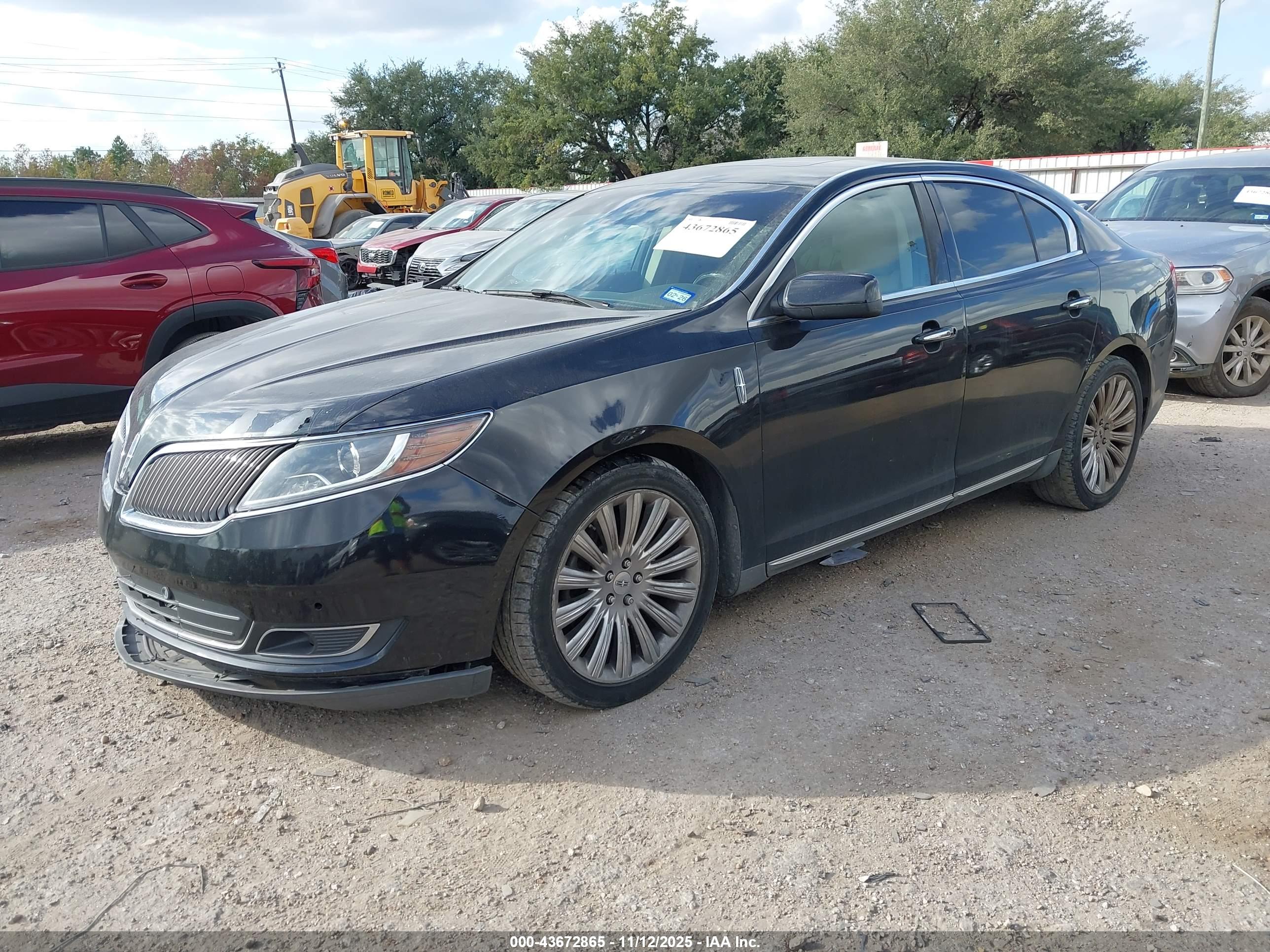 LINCOLN MKS image 2