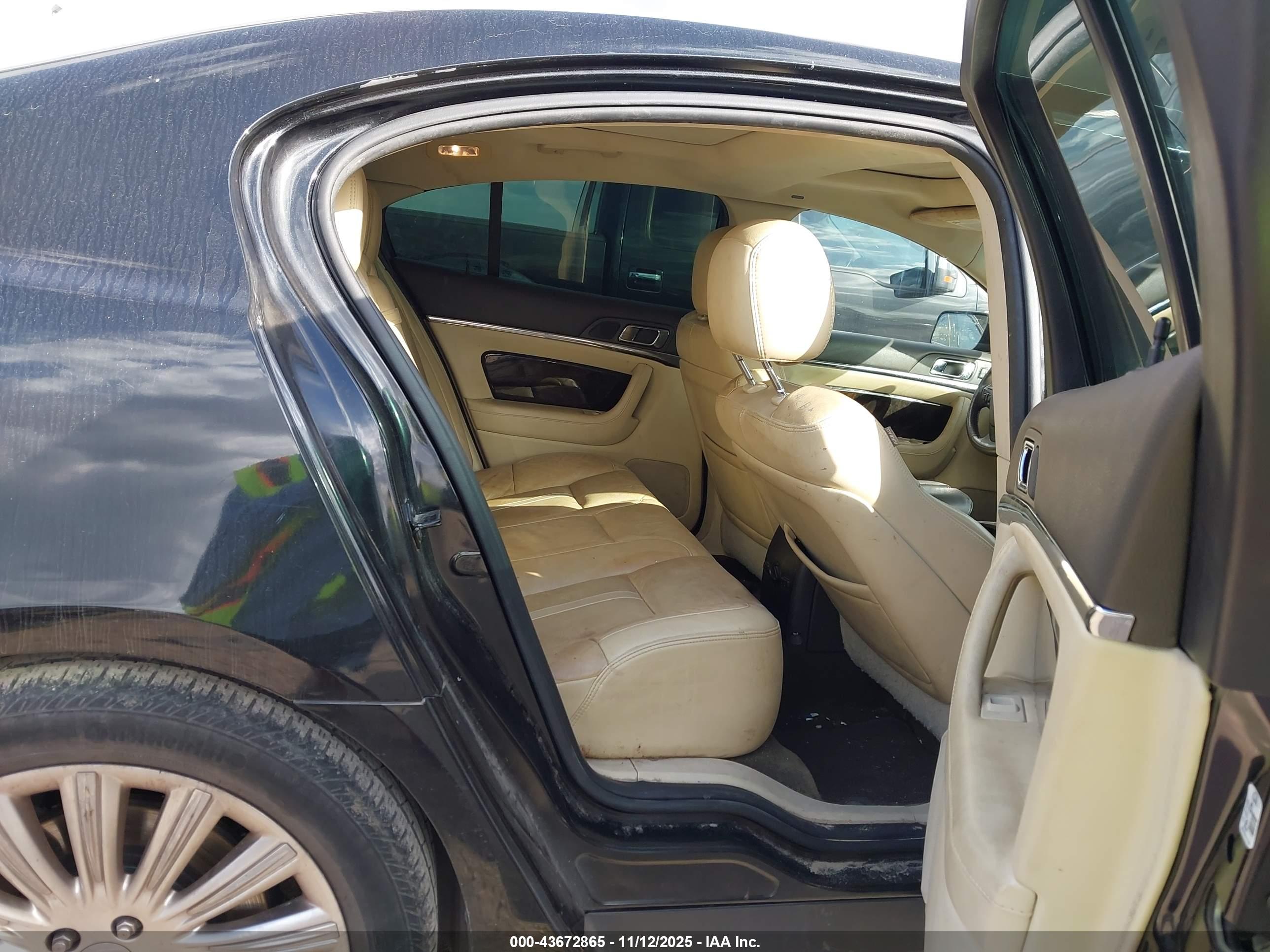 LINCOLN MKS image 8