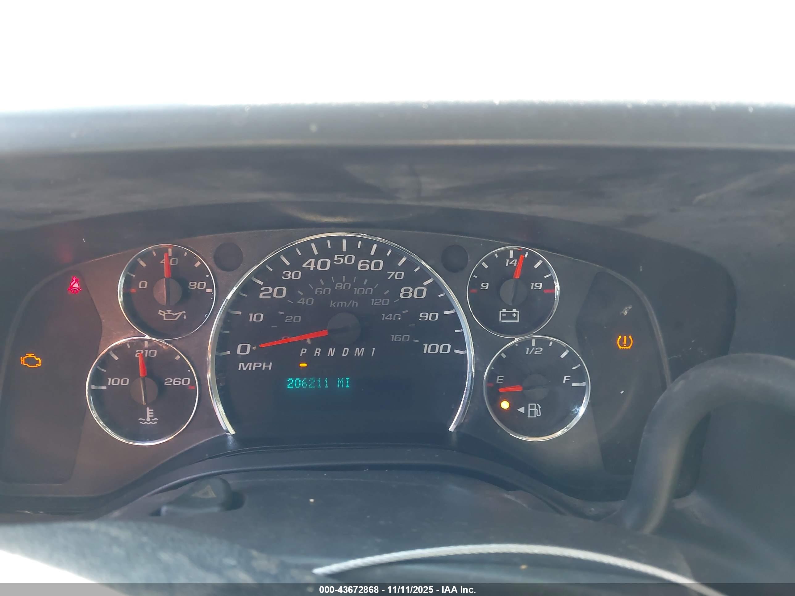 CHEVROLET EXPRESS image 7
