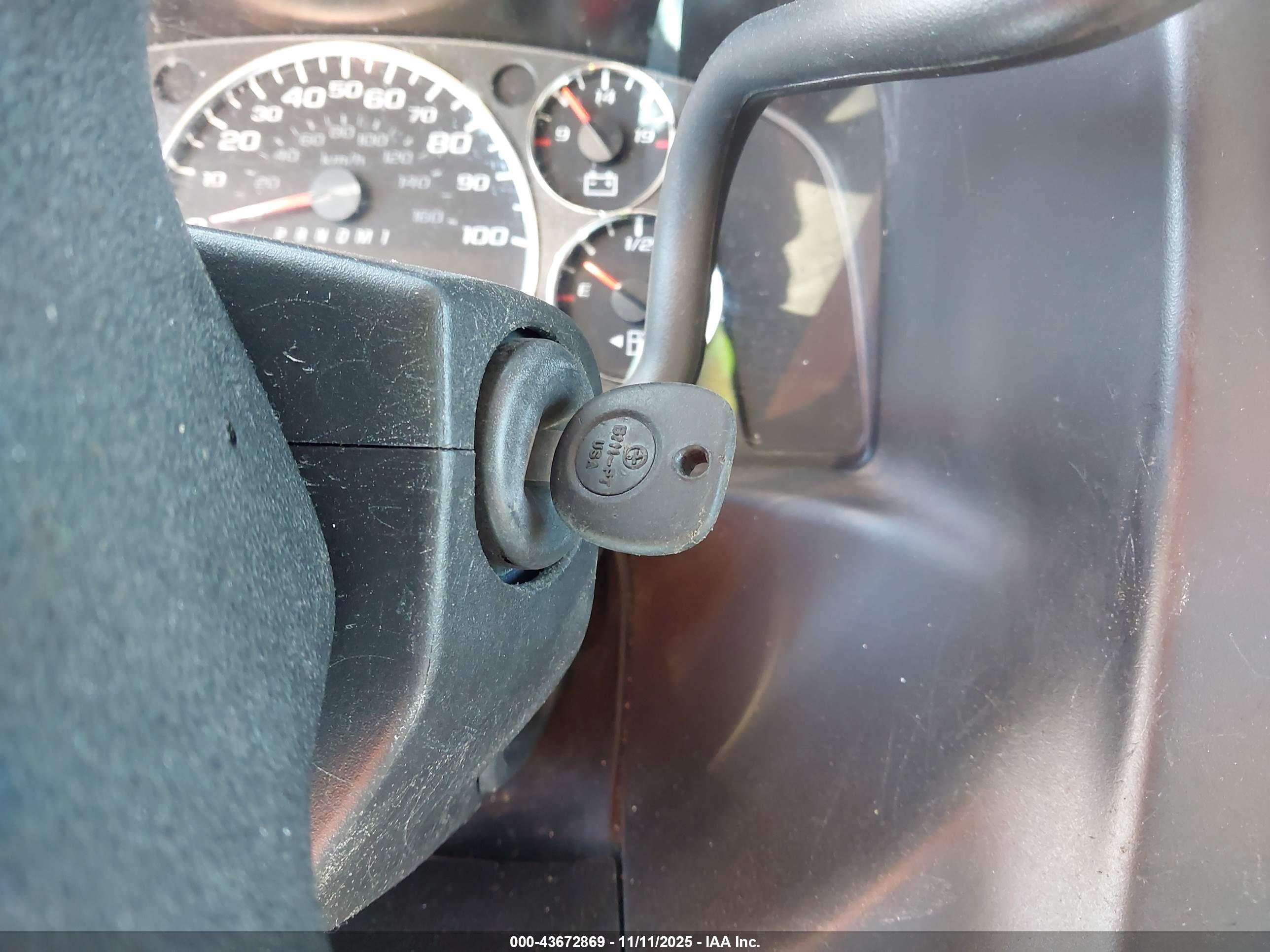 CHEVROLET EXPRESS image 11