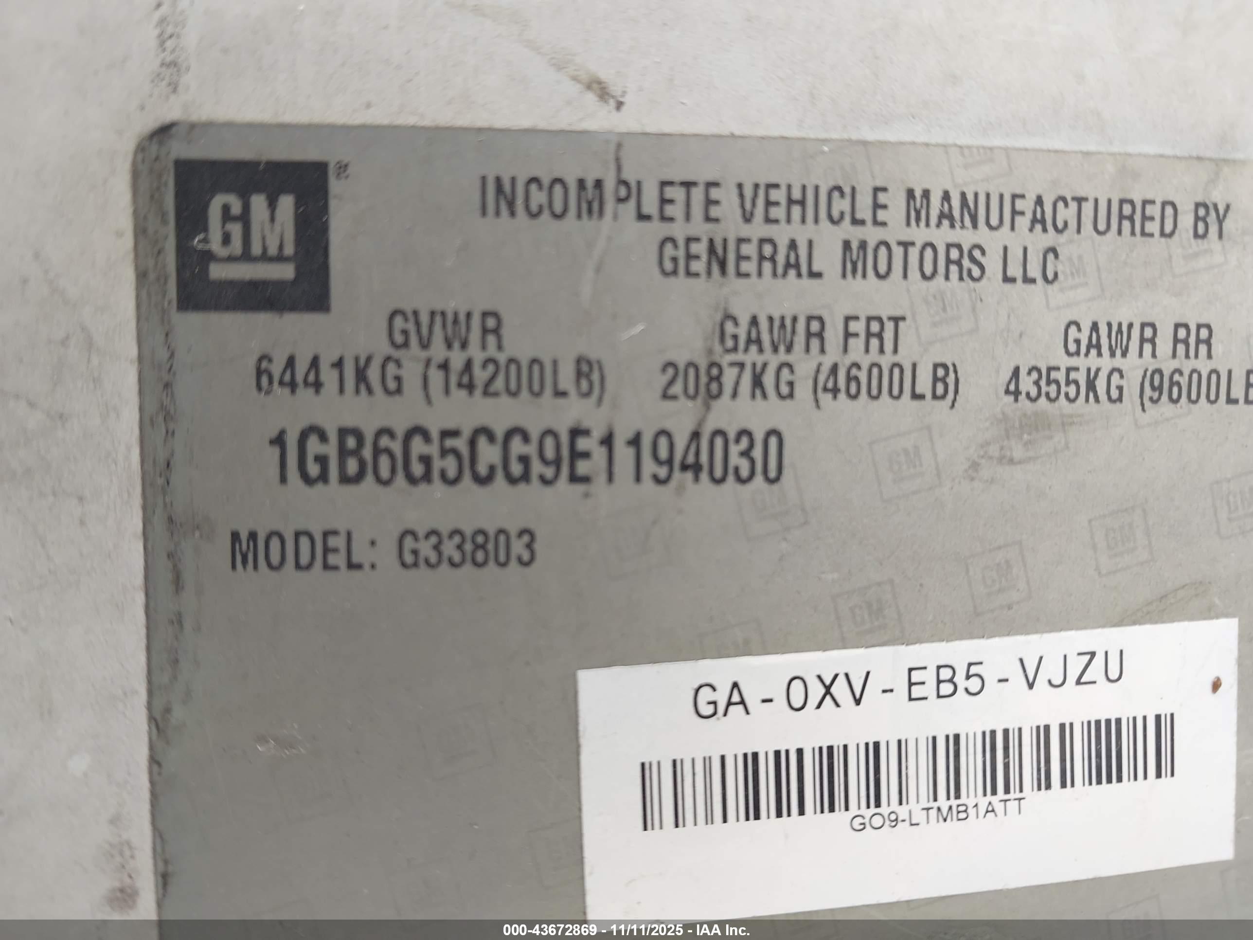 CHEVROLET EXPRESS image 9
