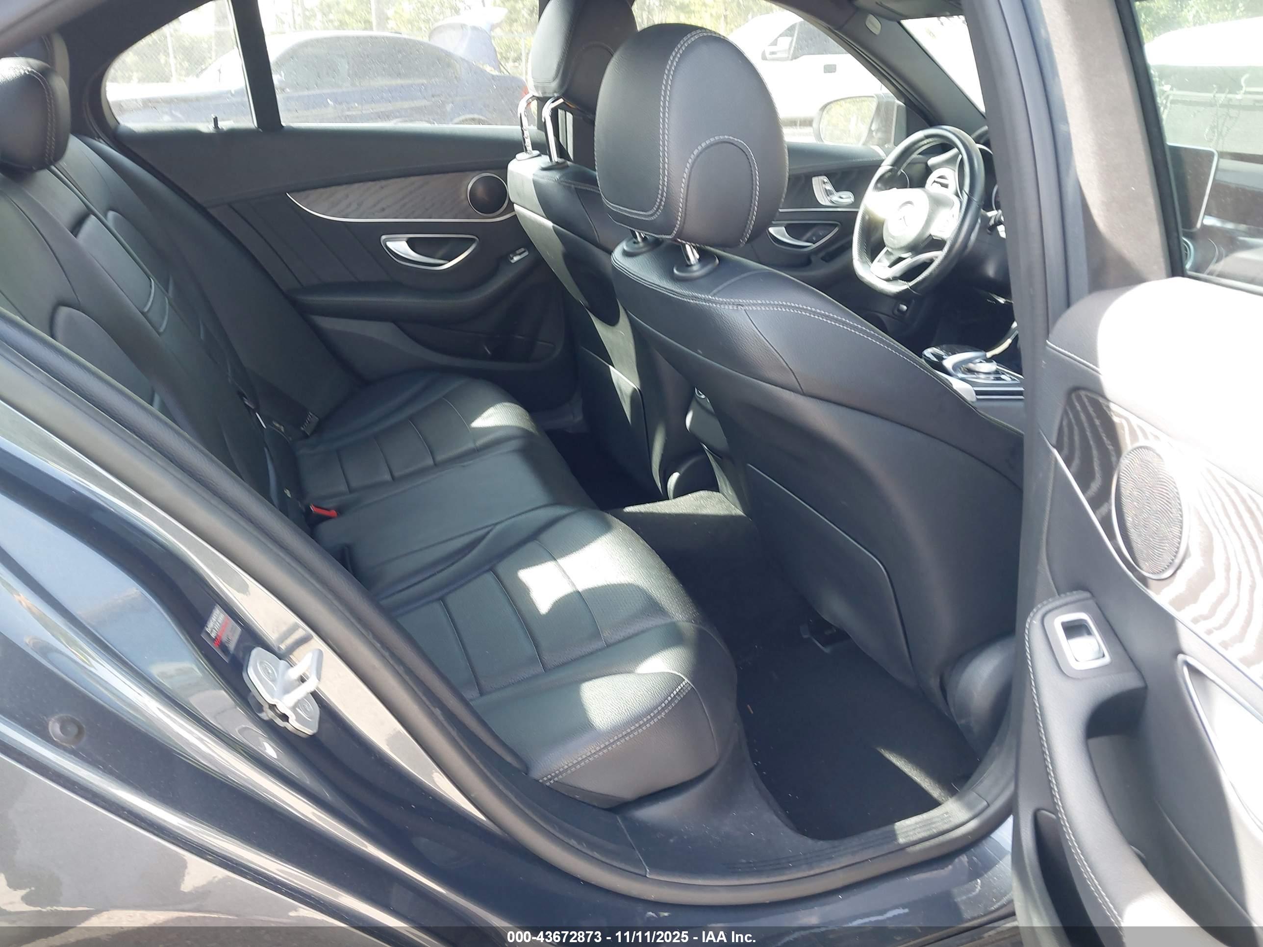 MERCEDES-BENZ C image 8