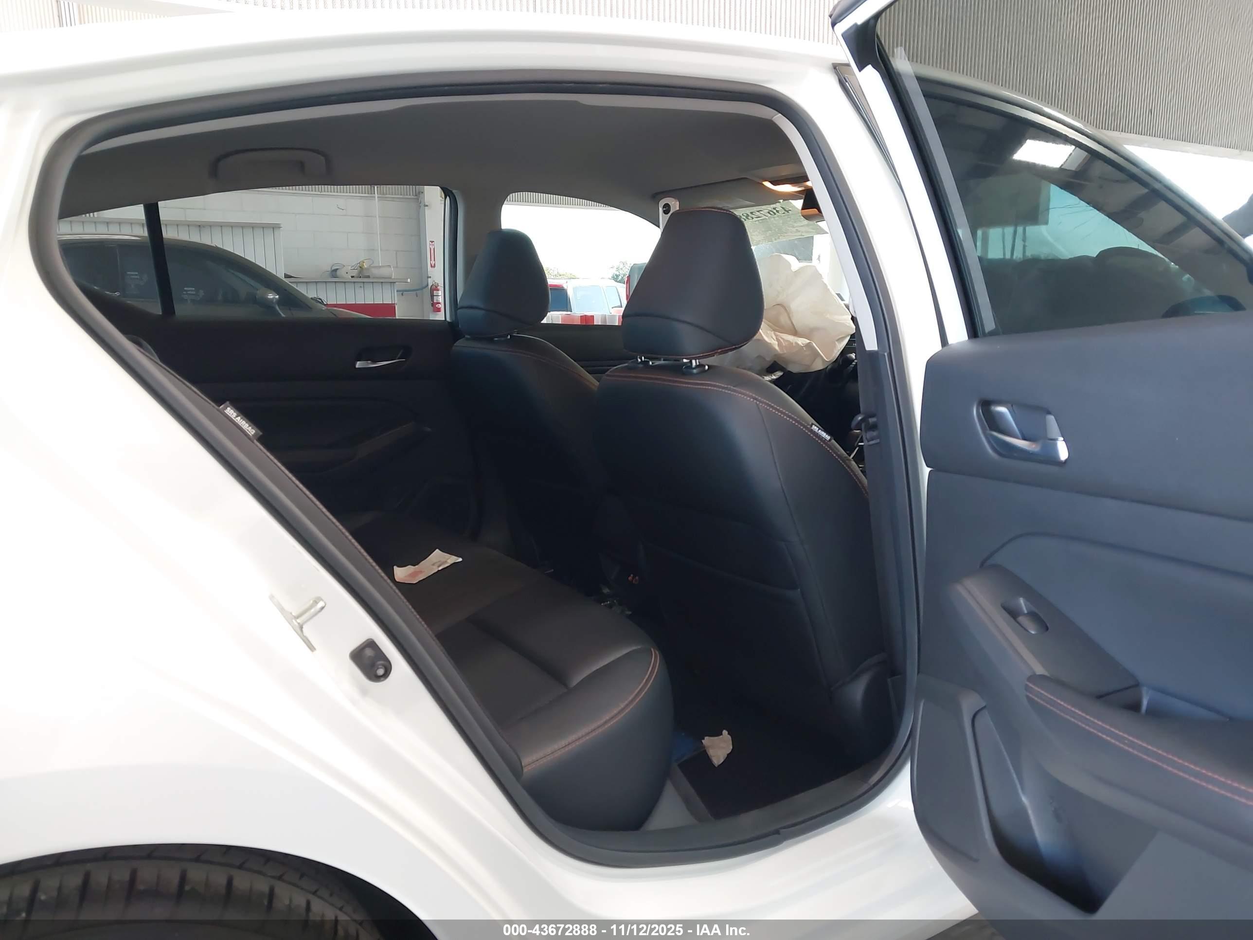 NISSAN ALTIMA image 8