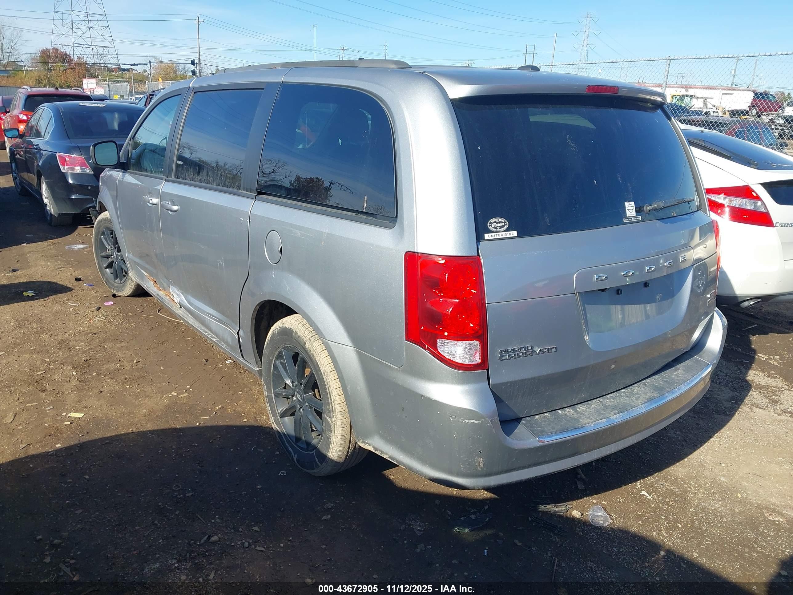 DODGE GRAND image 3