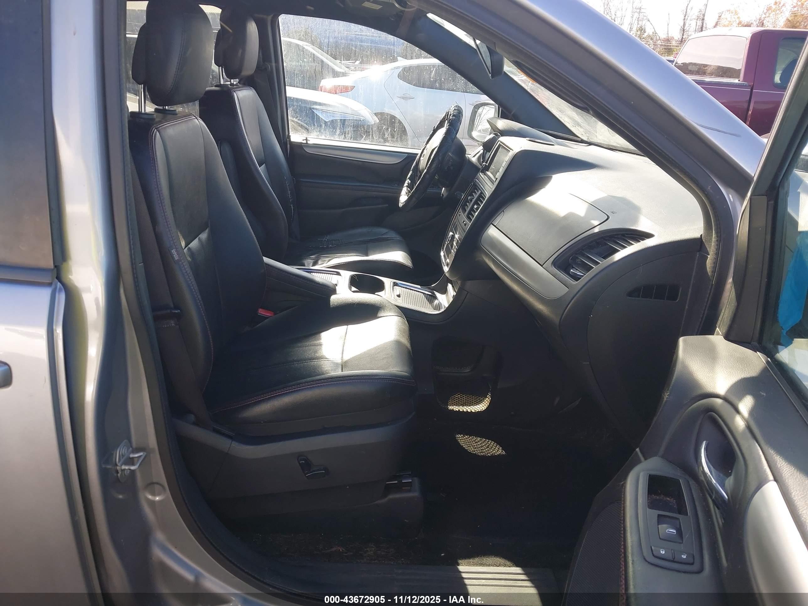 DODGE GRAND image 5