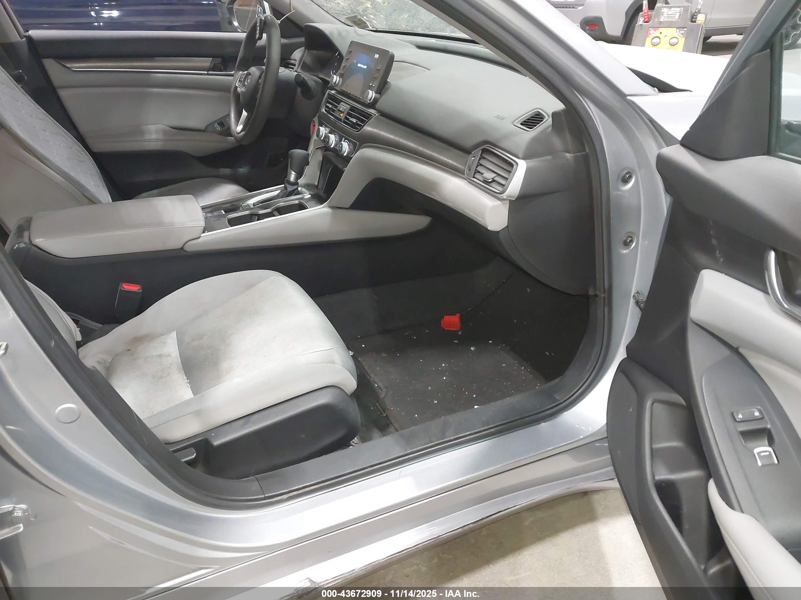 HONDA ACCORD image 5