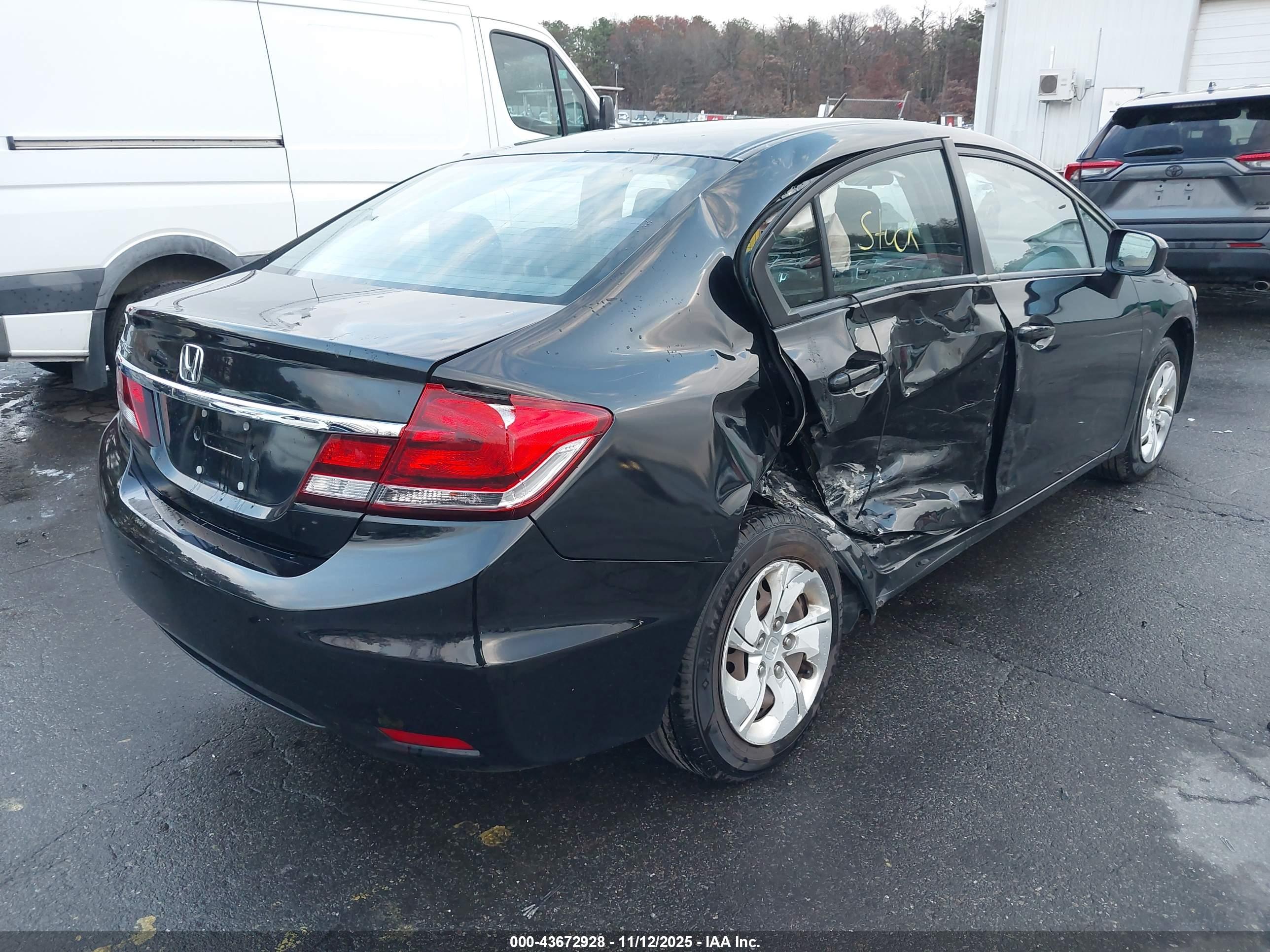 HONDA CIVIC image 4
