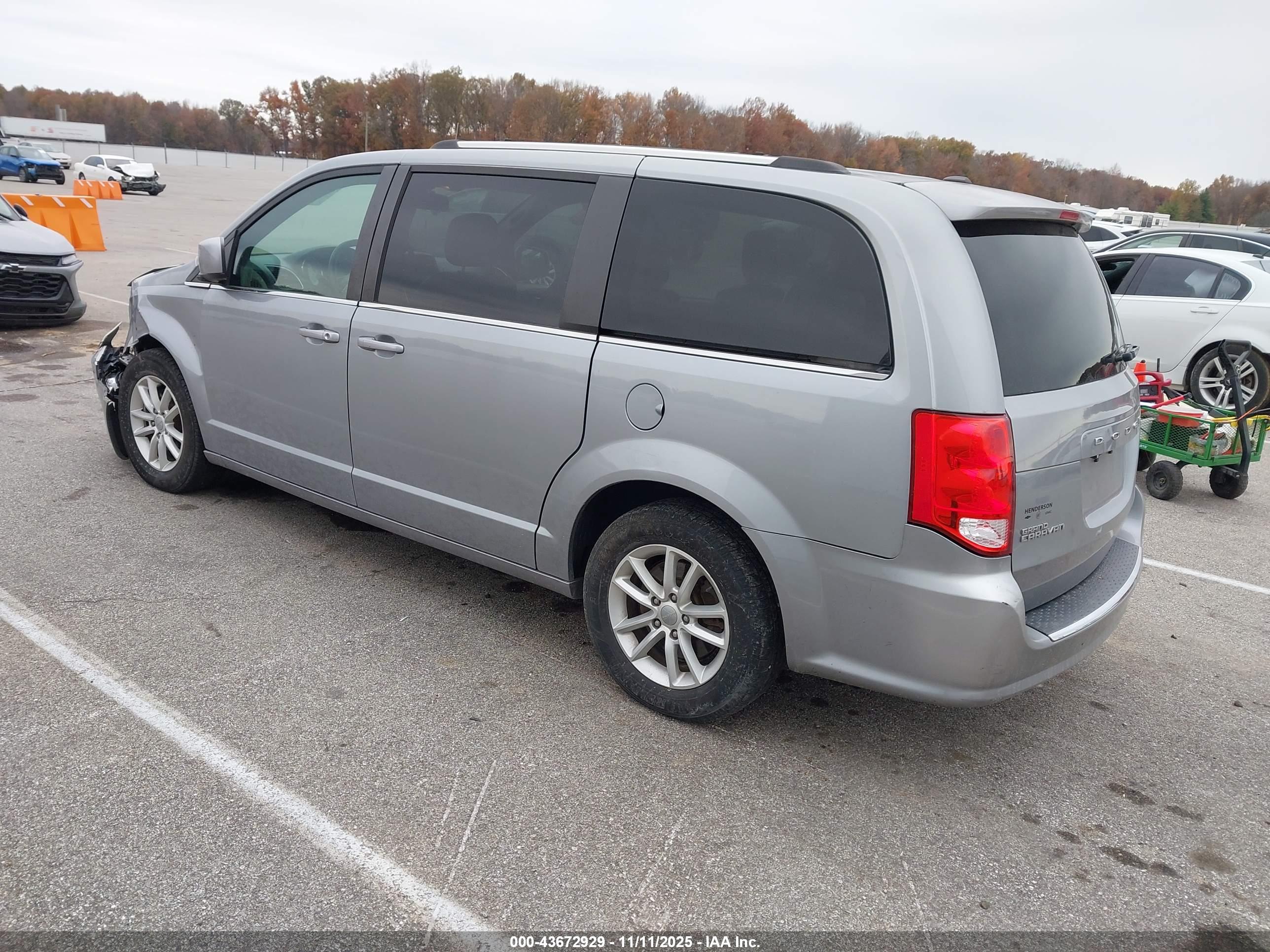 DODGE GRAND image 3