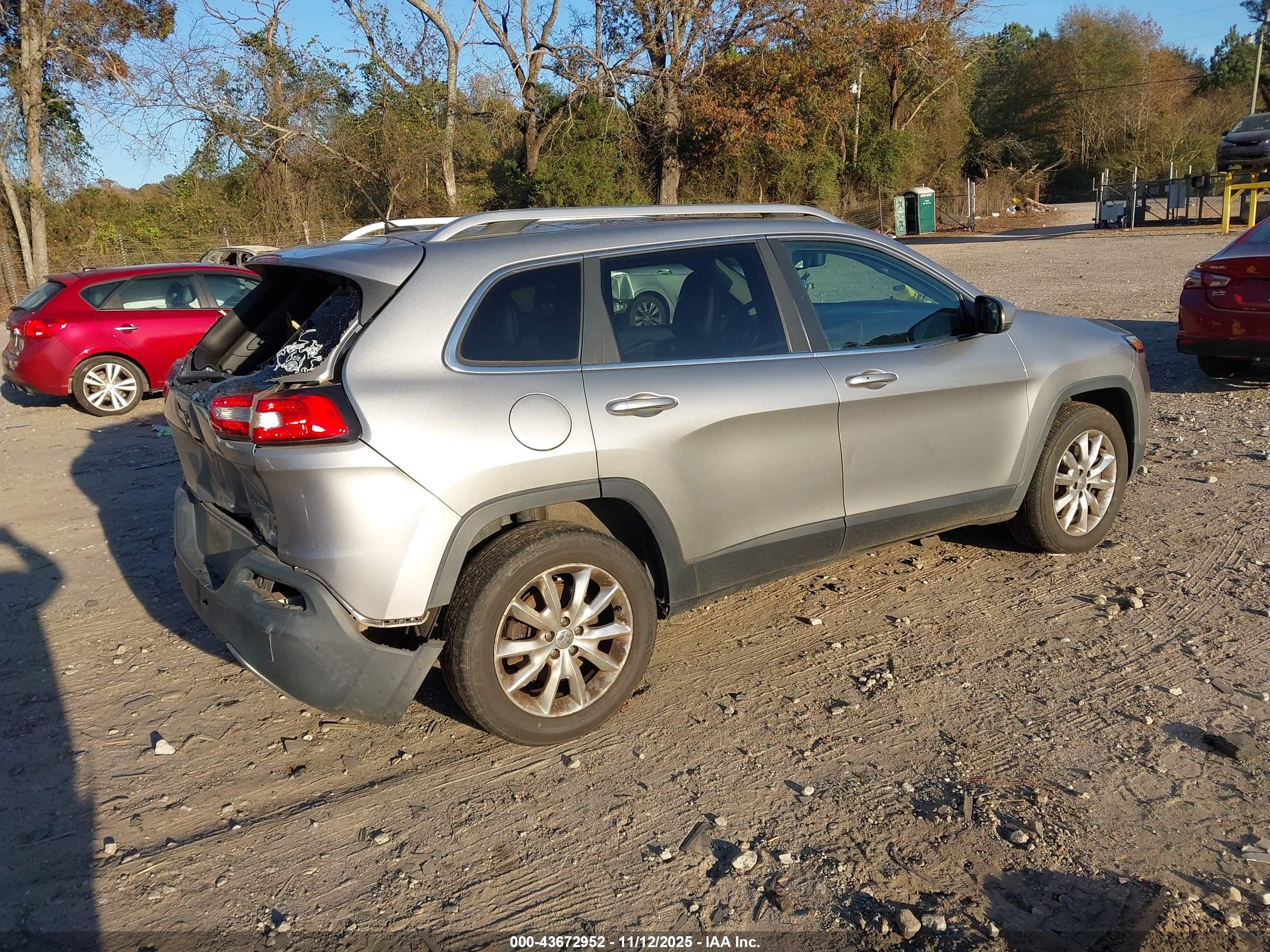 JEEP CHEROKEE image 4