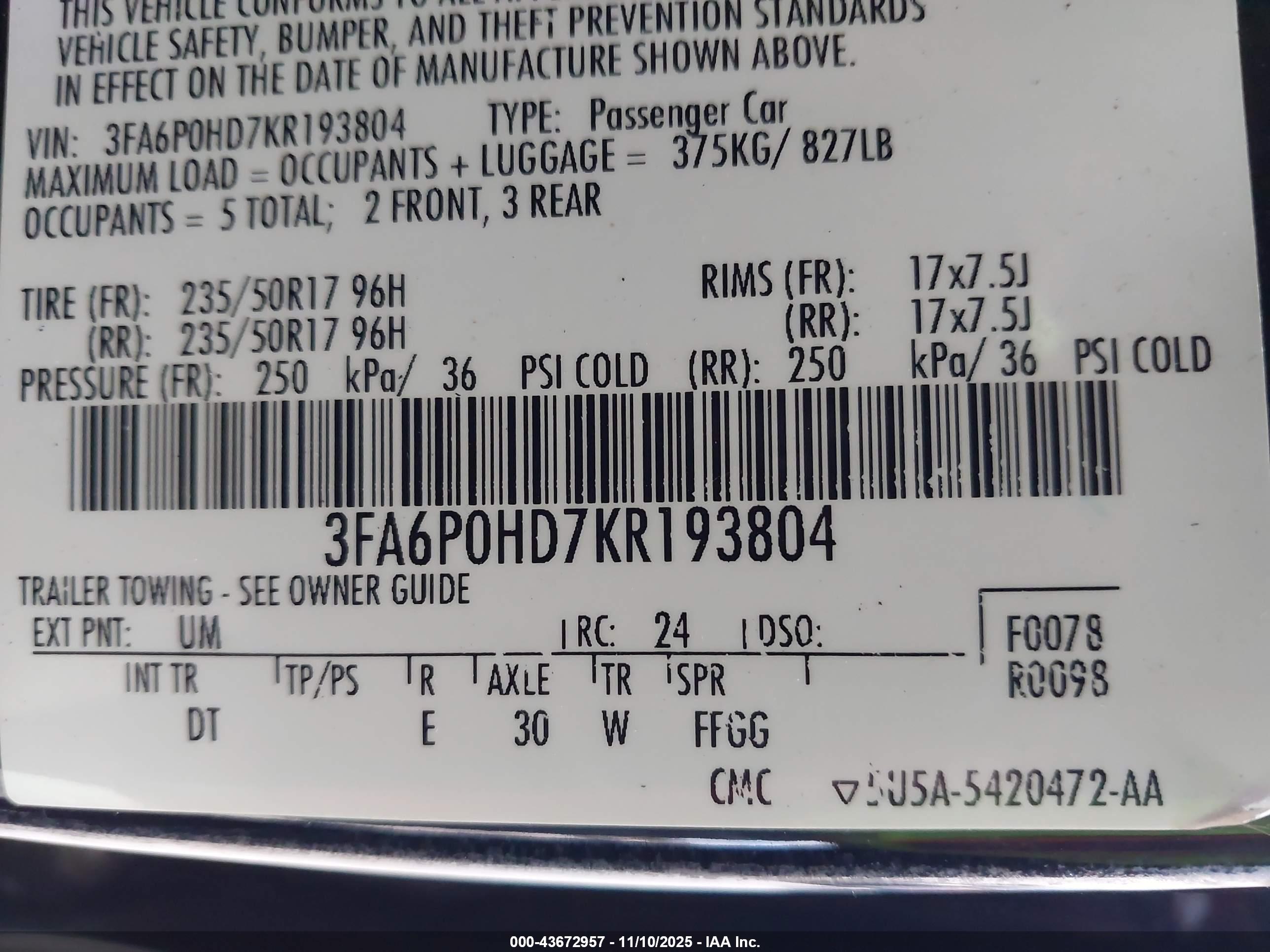 FORD FUSION image 9
