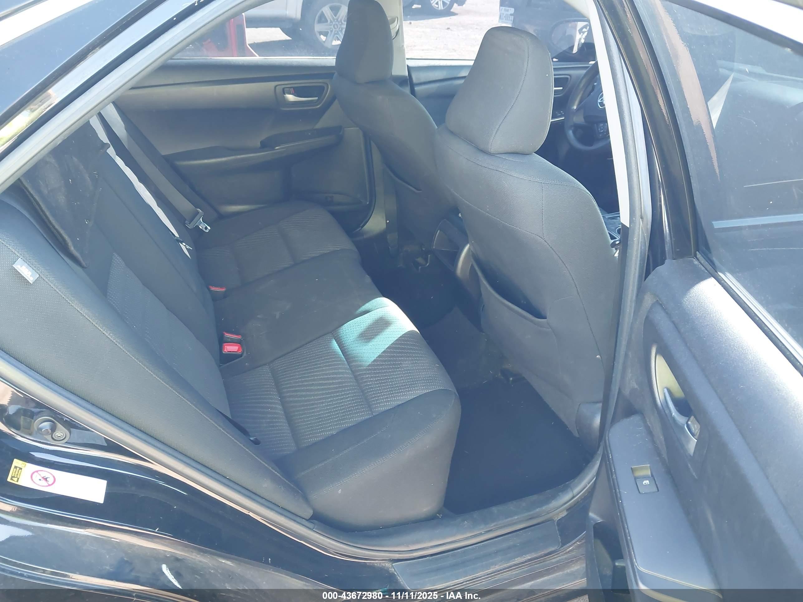 TOYOTA CAMRY image 8