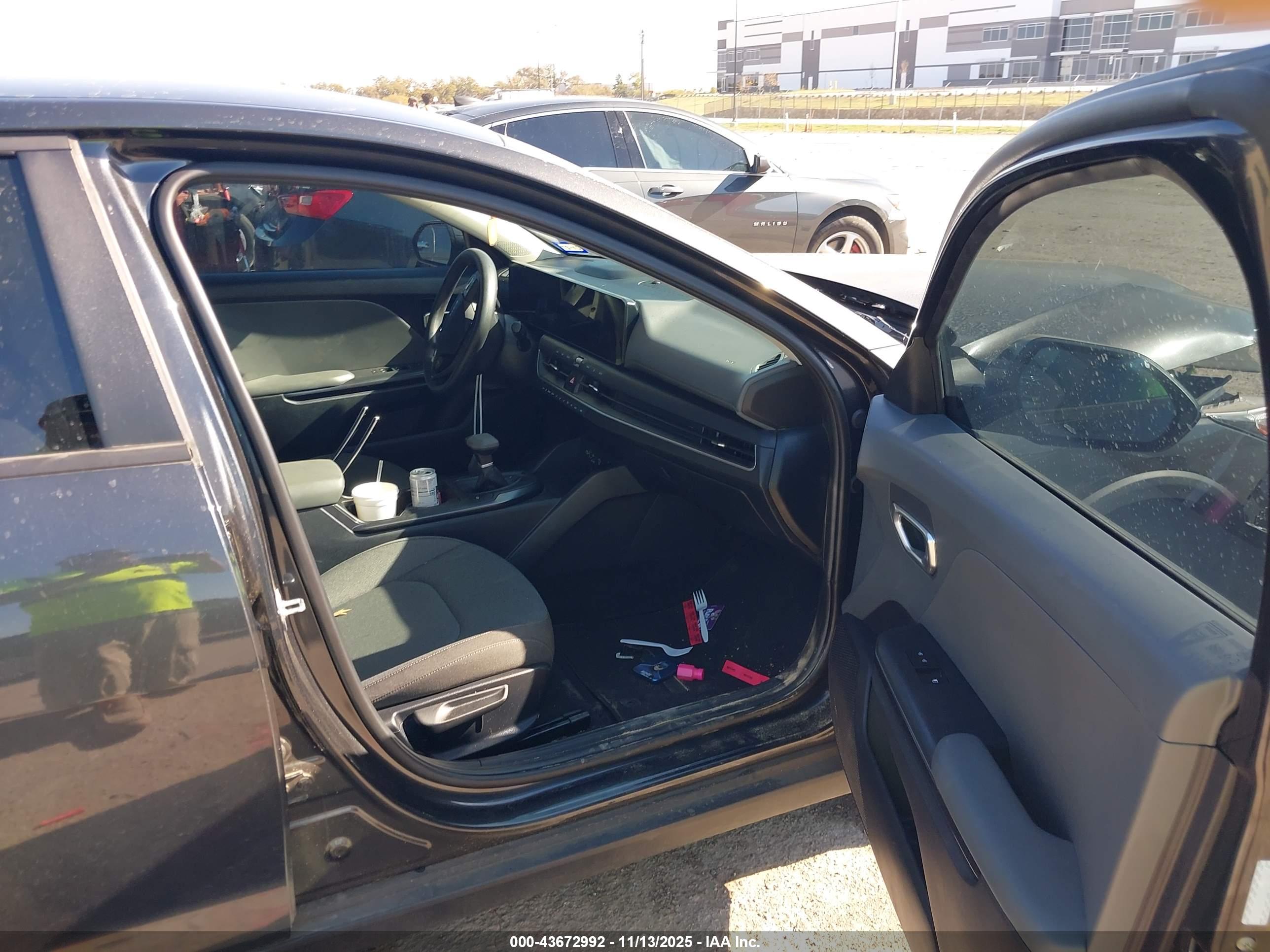 KIA K4 image 5