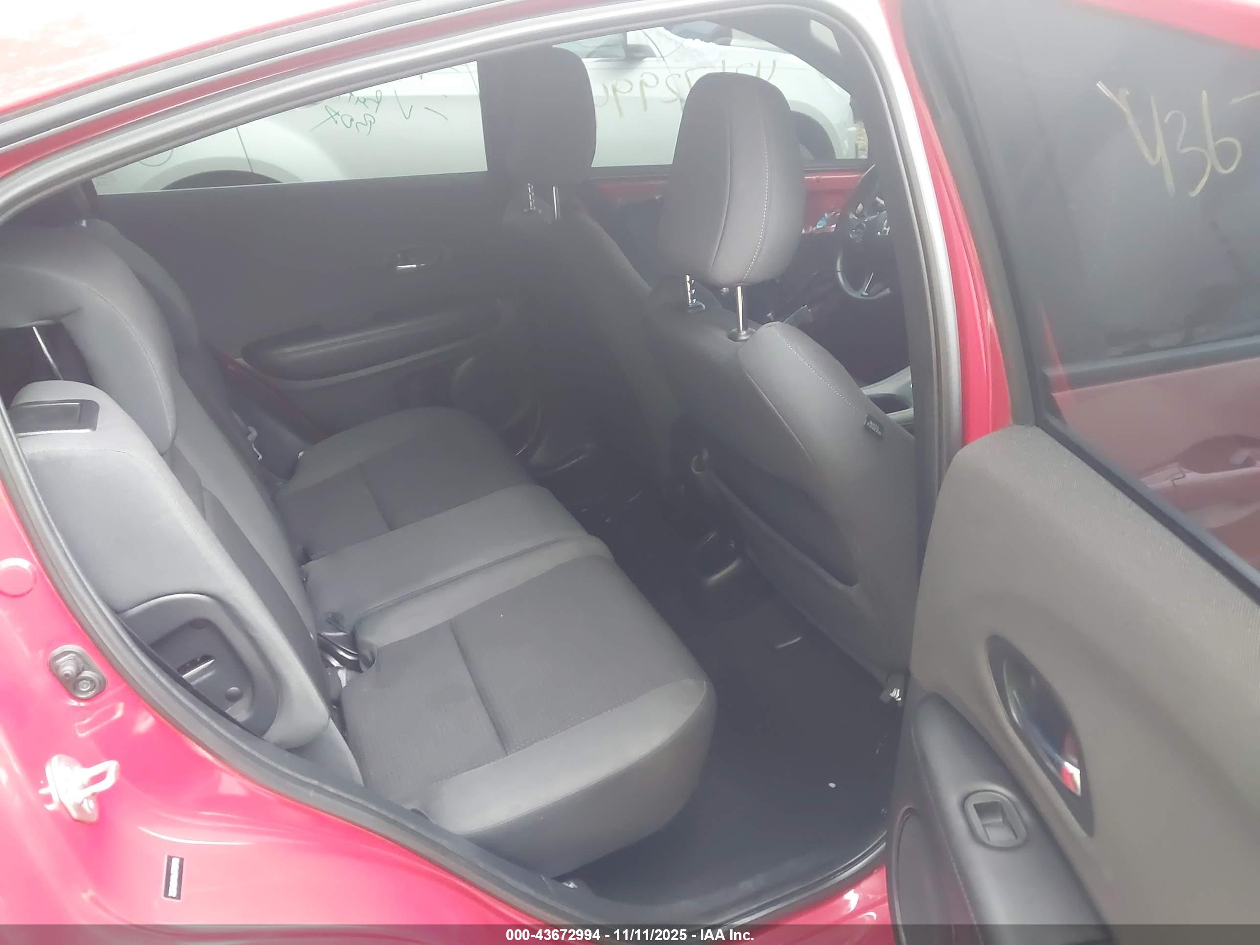 HONDA HR-V image 8