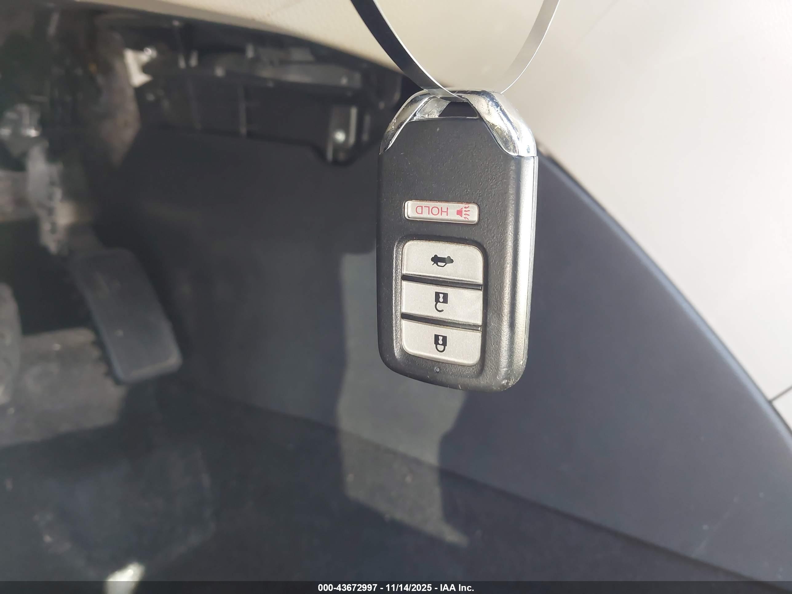 HONDA ACCORD image 11