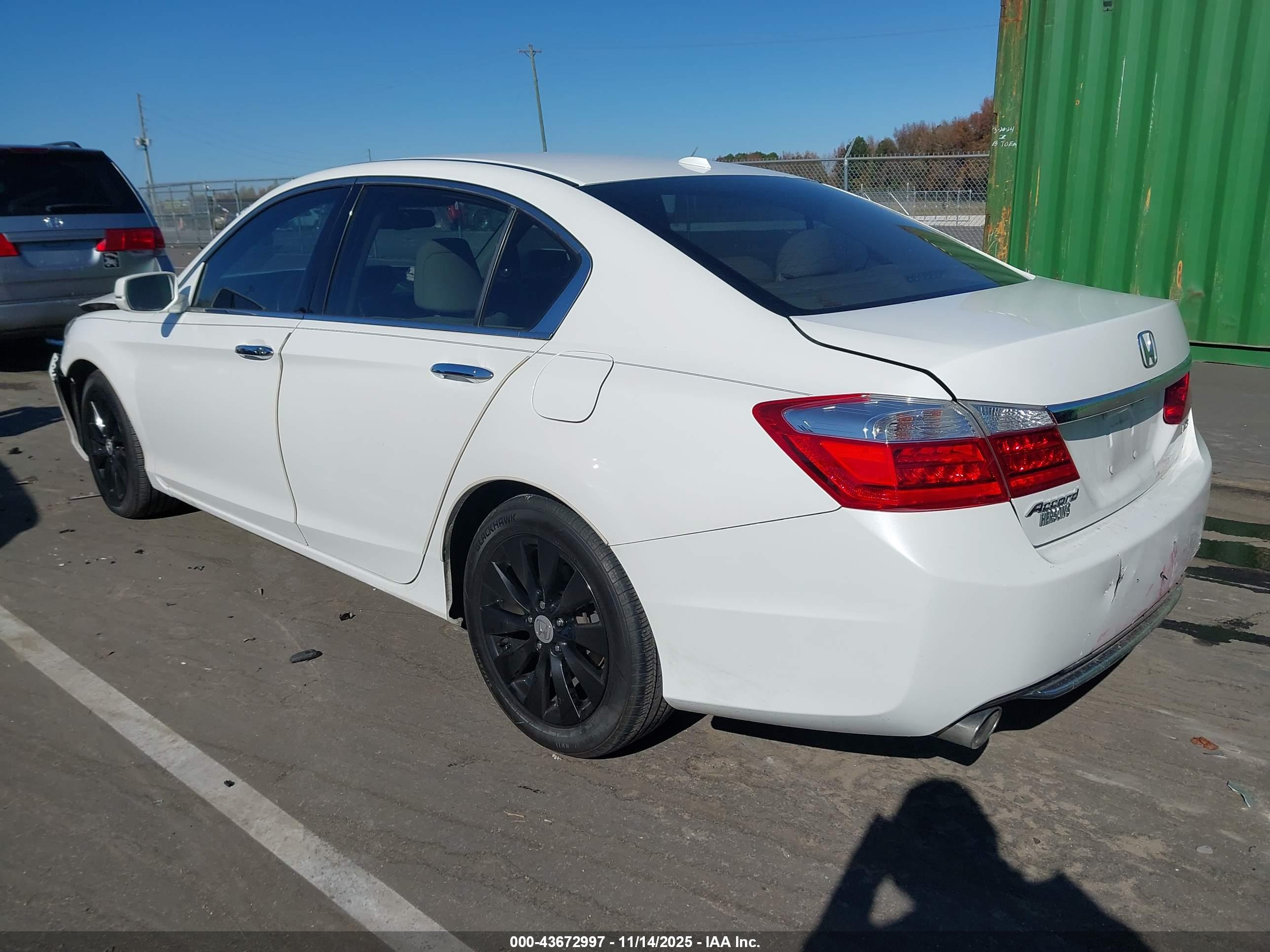 HONDA ACCORD image 3