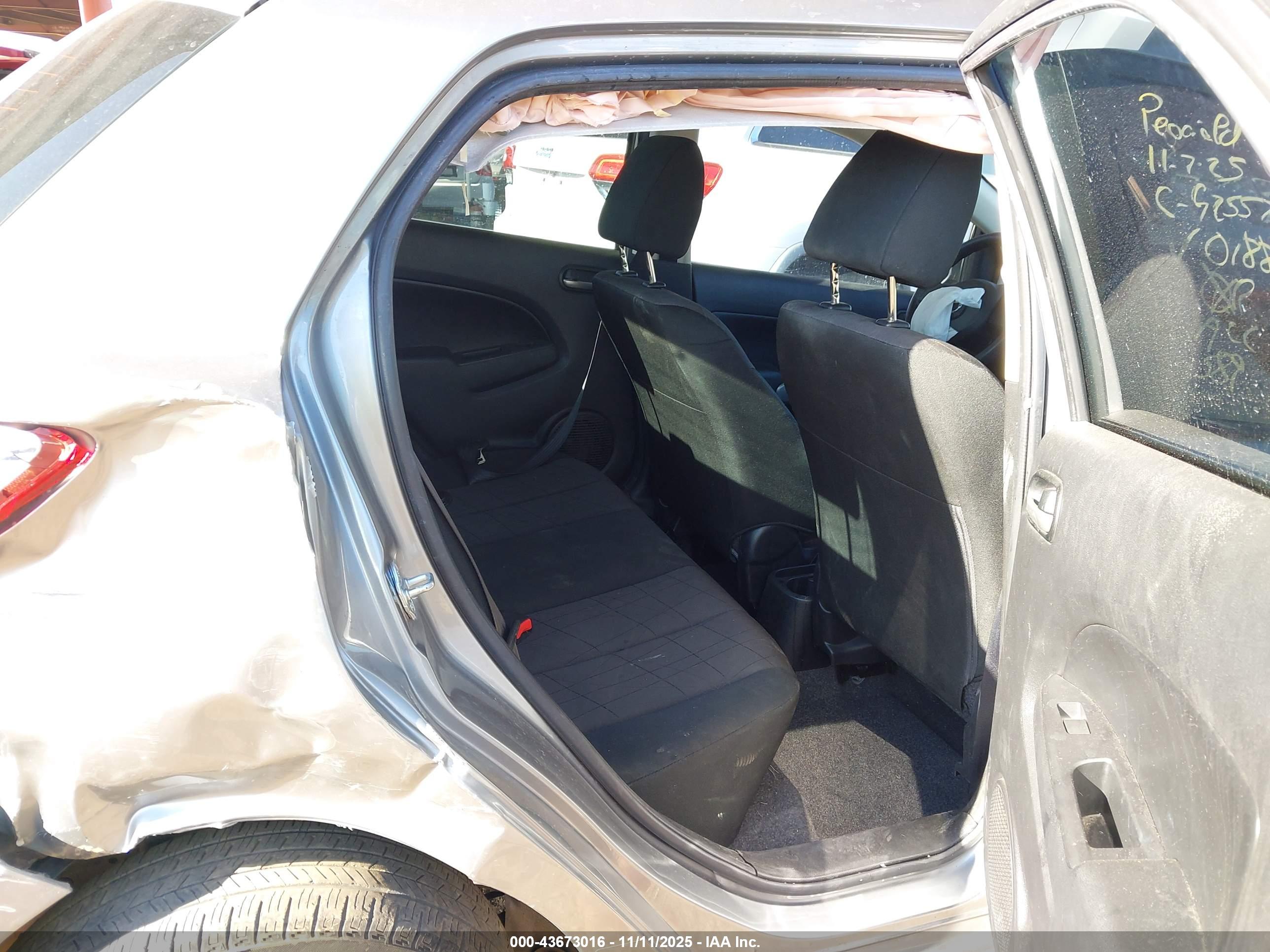 MAZDA MAZDA2 image 8