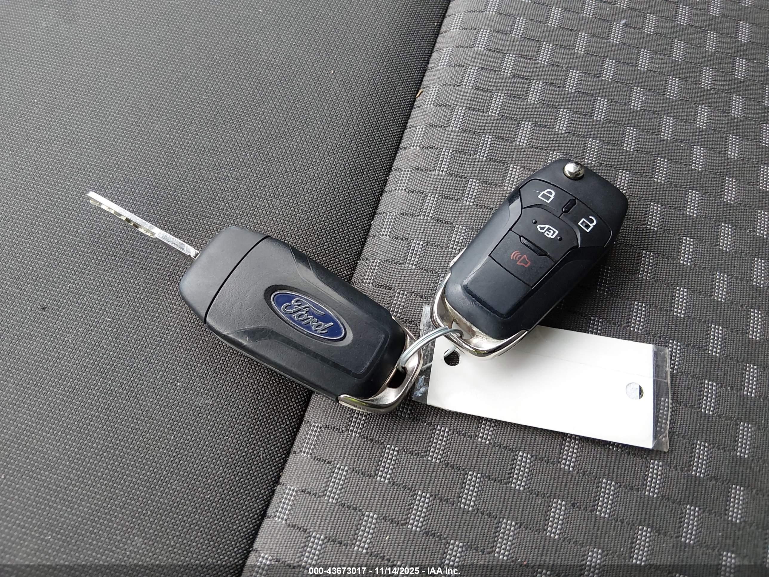 FORD TRANSIT-350 image 11