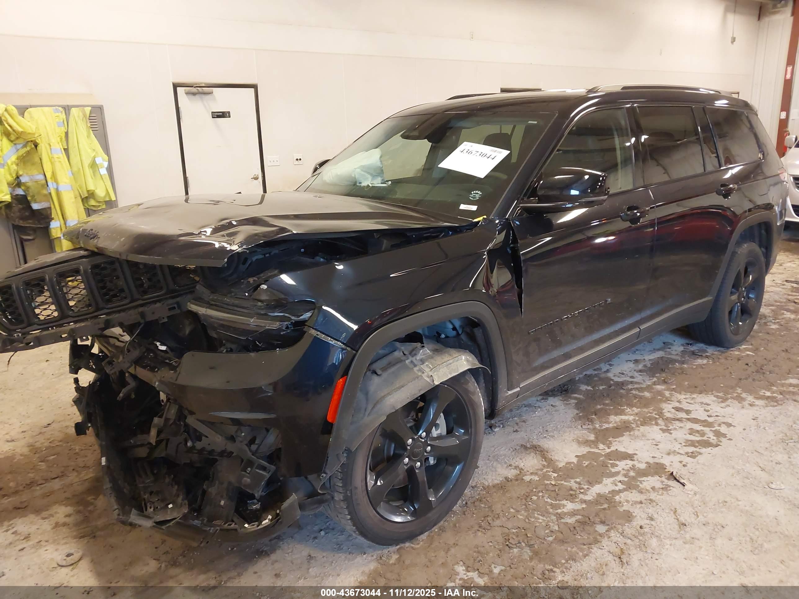JEEP GRAND image 2