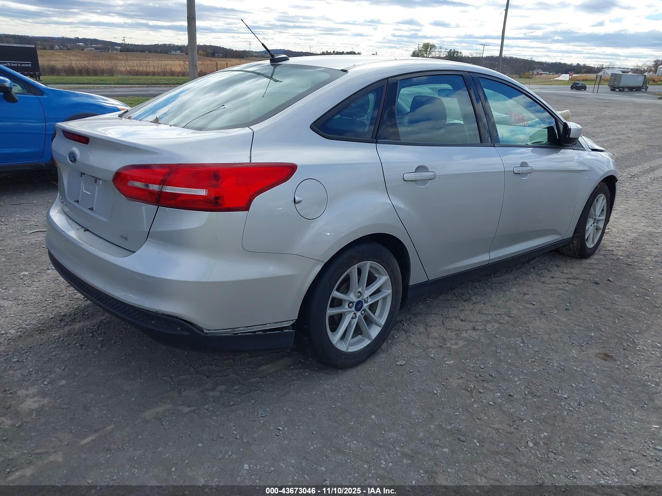 FORD FOCUS image 4