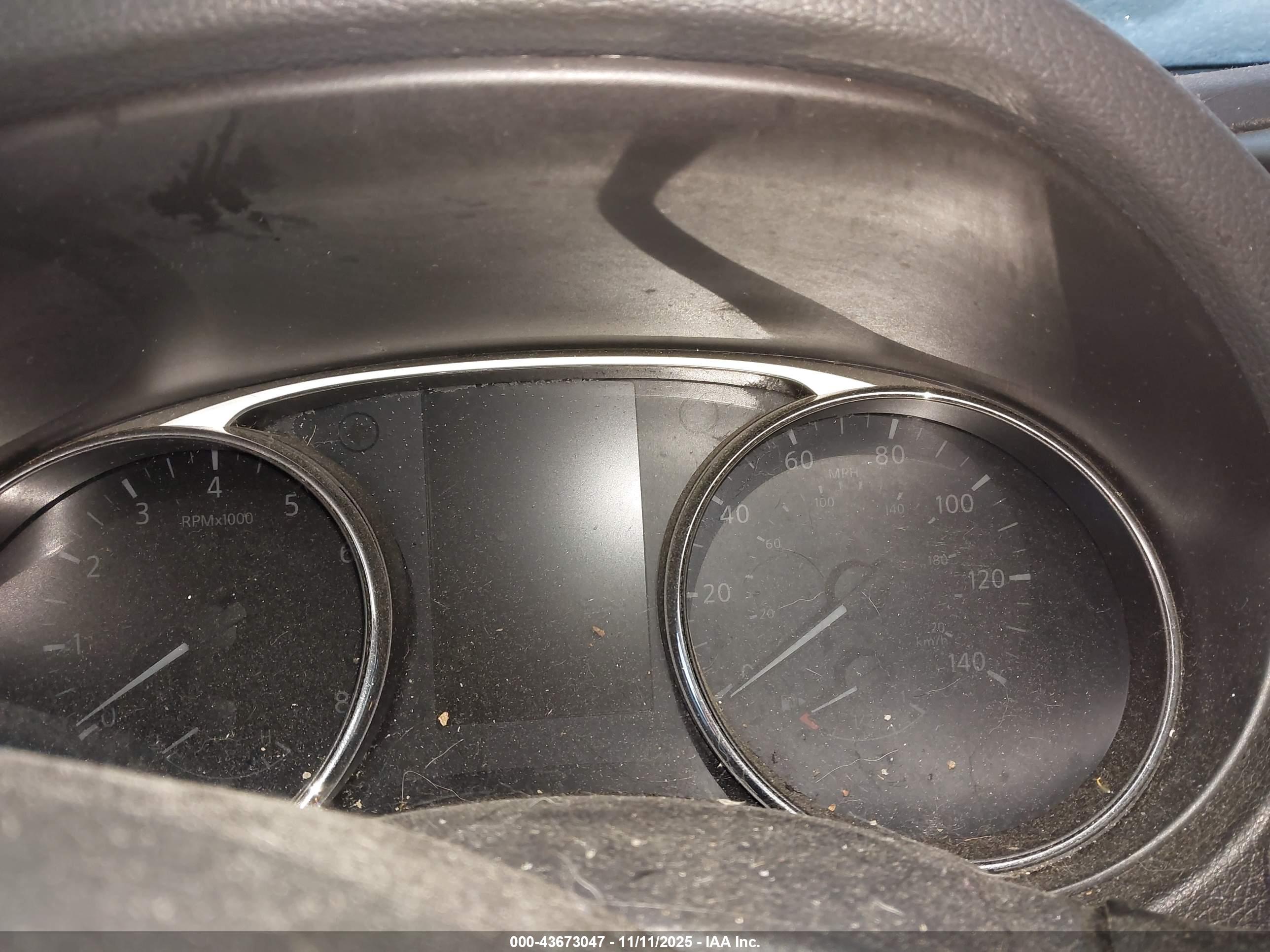 NISSAN ROGUE image 7