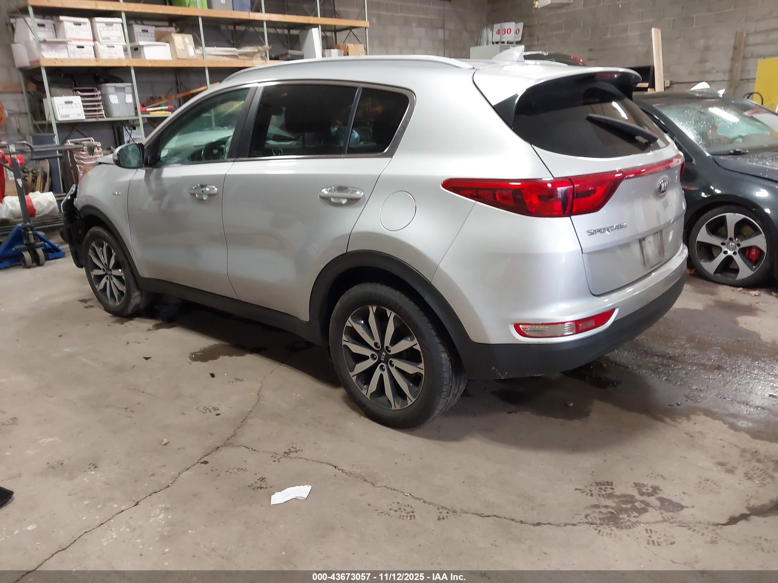KIA SPORTAGE image 3