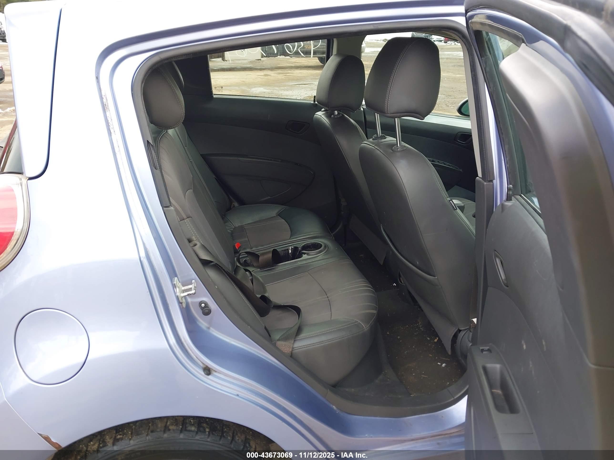CHEVROLET SPARK image 8