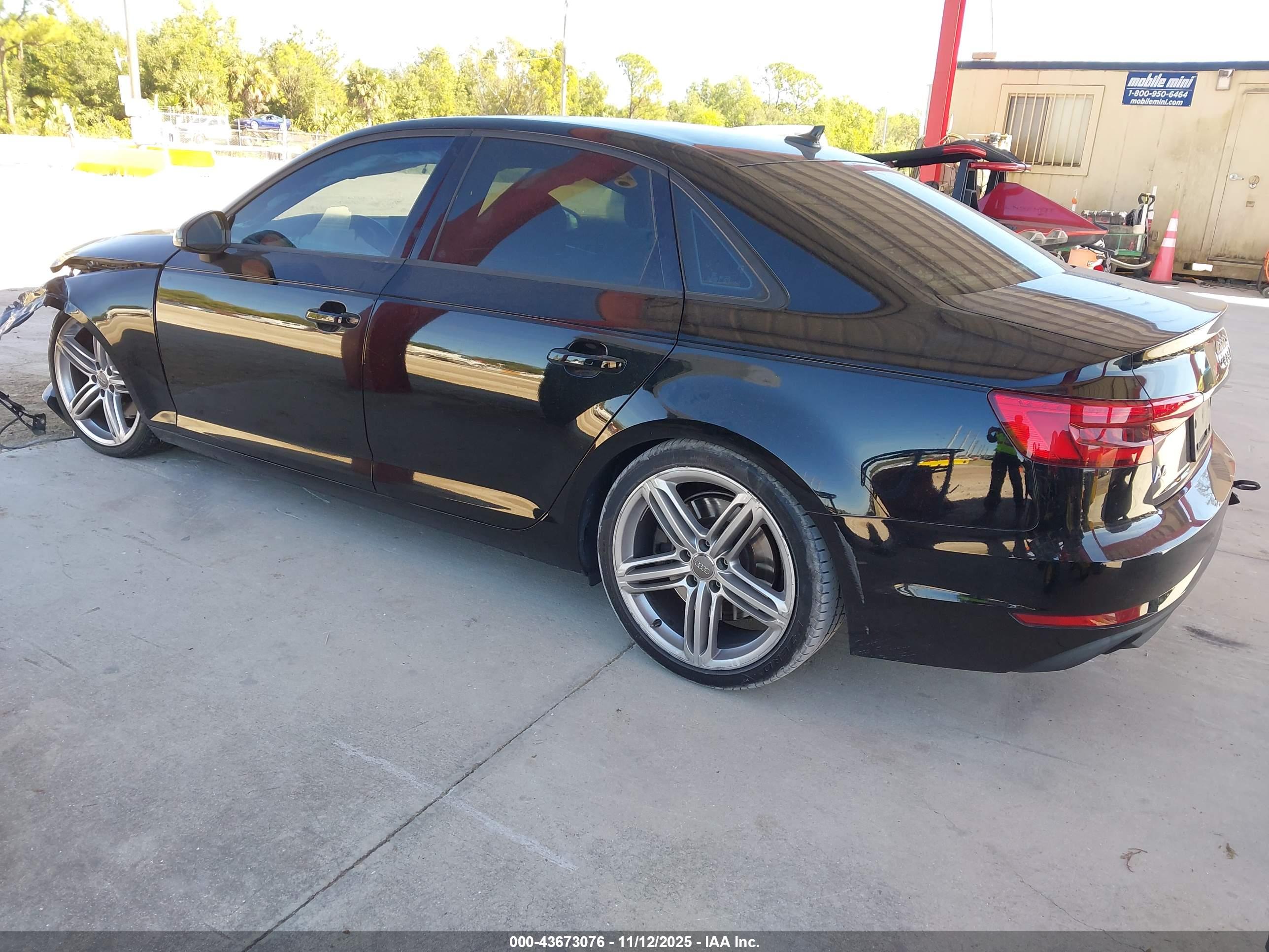 AUDI A4 image 3