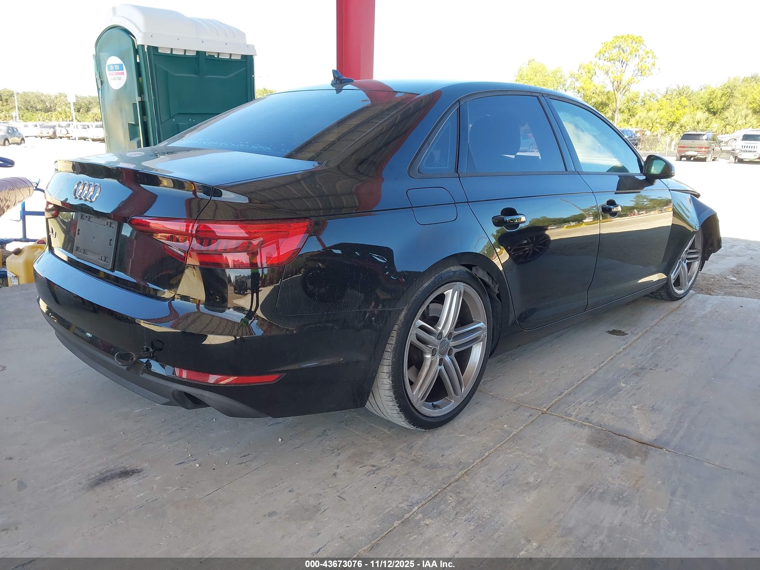 AUDI A4 image 4
