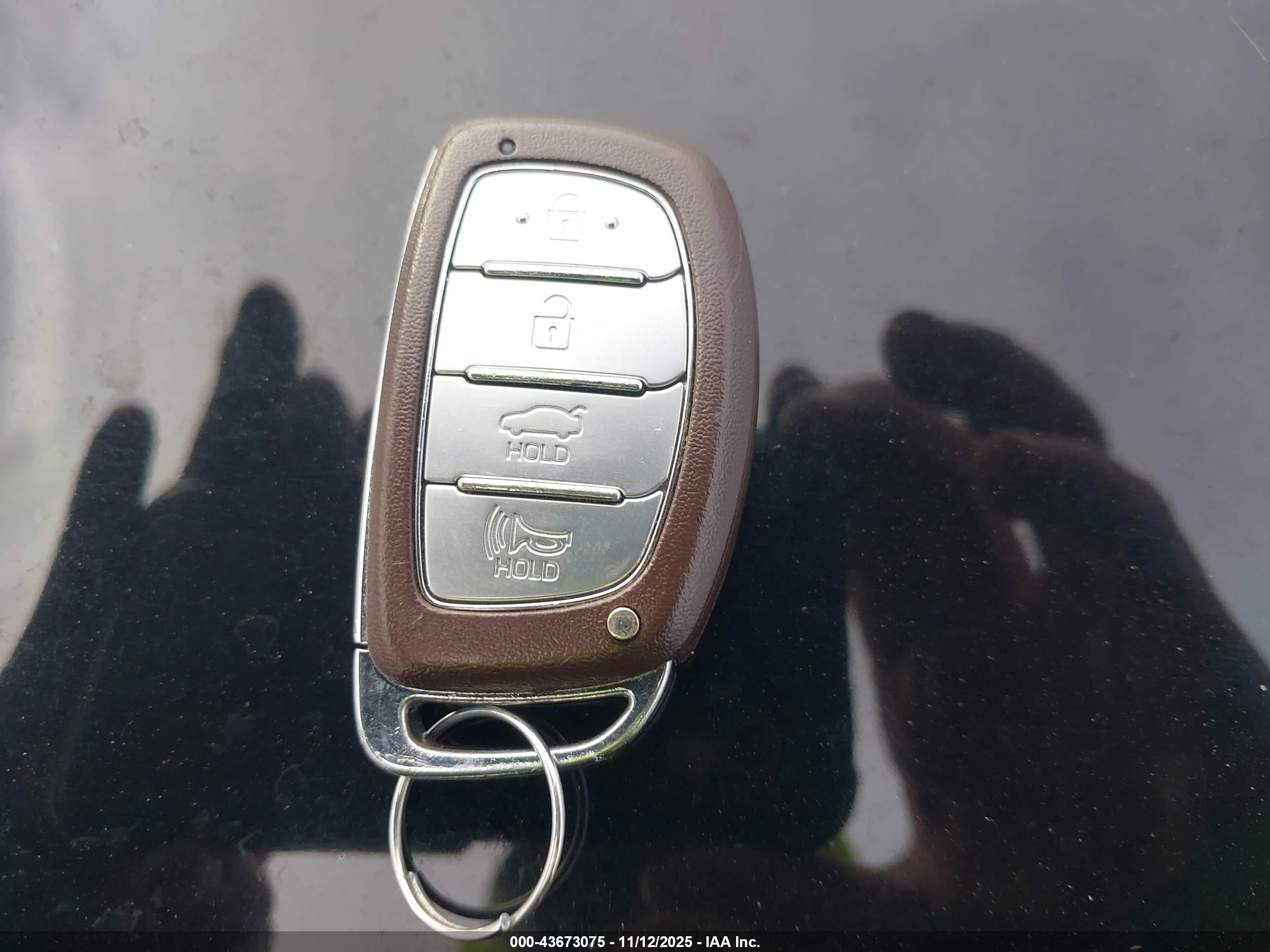 HYUNDAI SONATA image 11