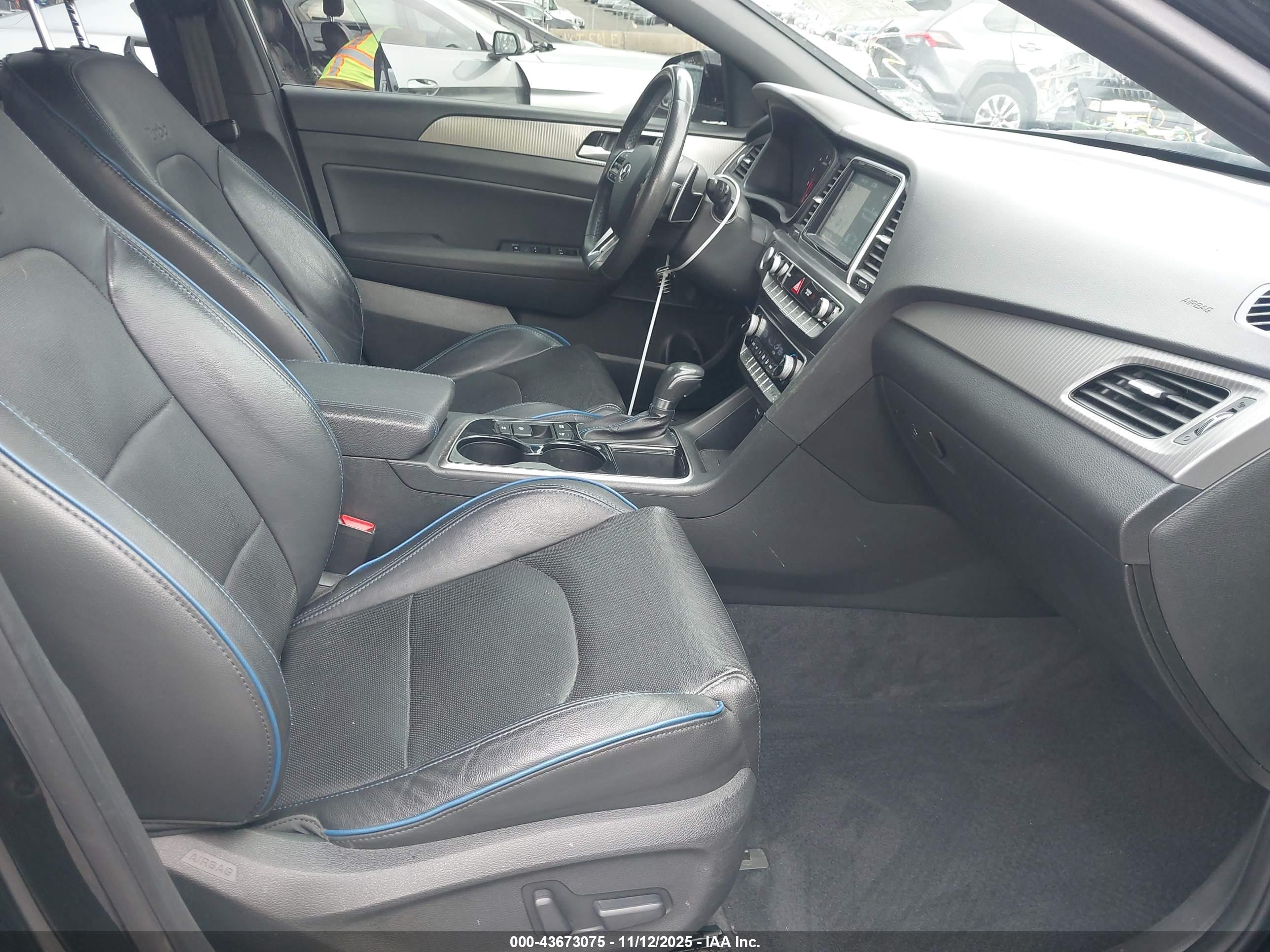 HYUNDAI SONATA image 5