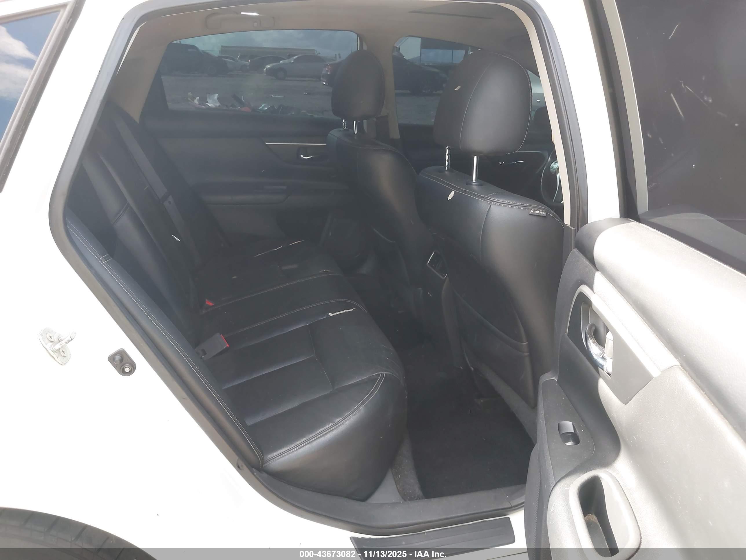 NISSAN ALTIMA image 8
