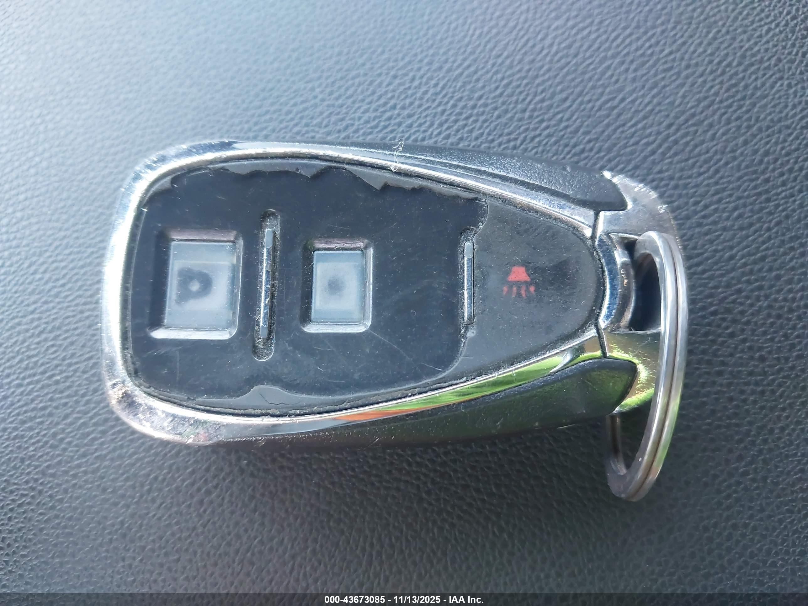 CHEVROLET EQUINOX image 11