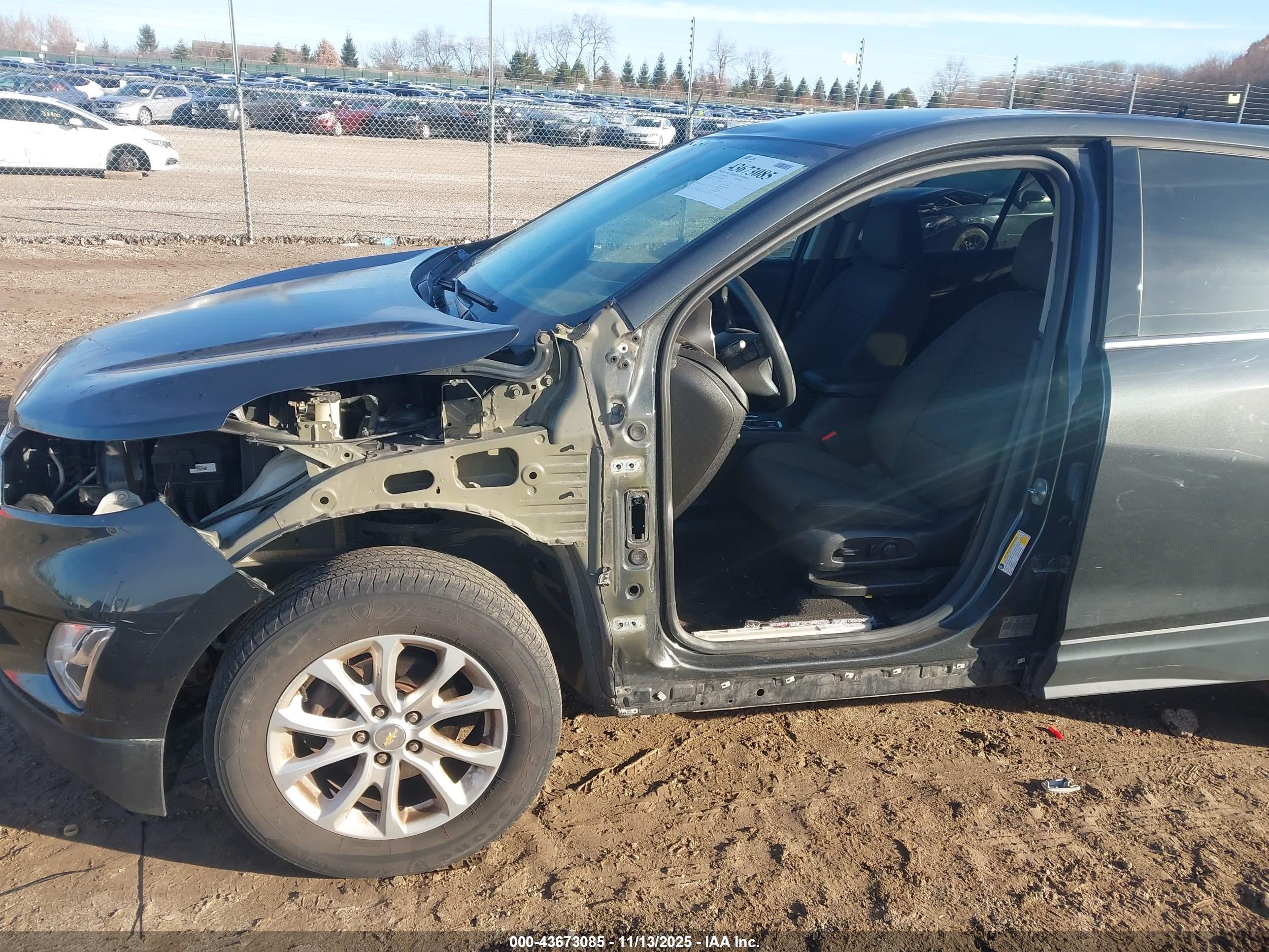 CHEVROLET EQUINOX image 6