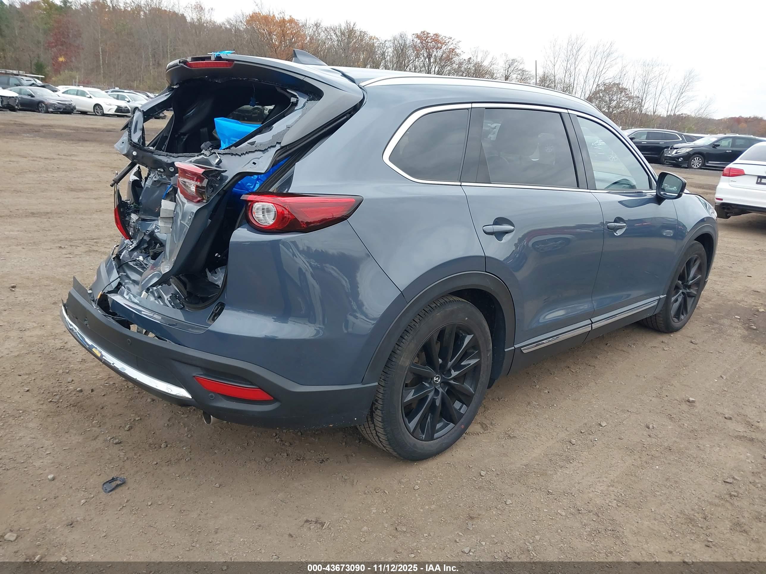 MAZDA CX-9 image 4