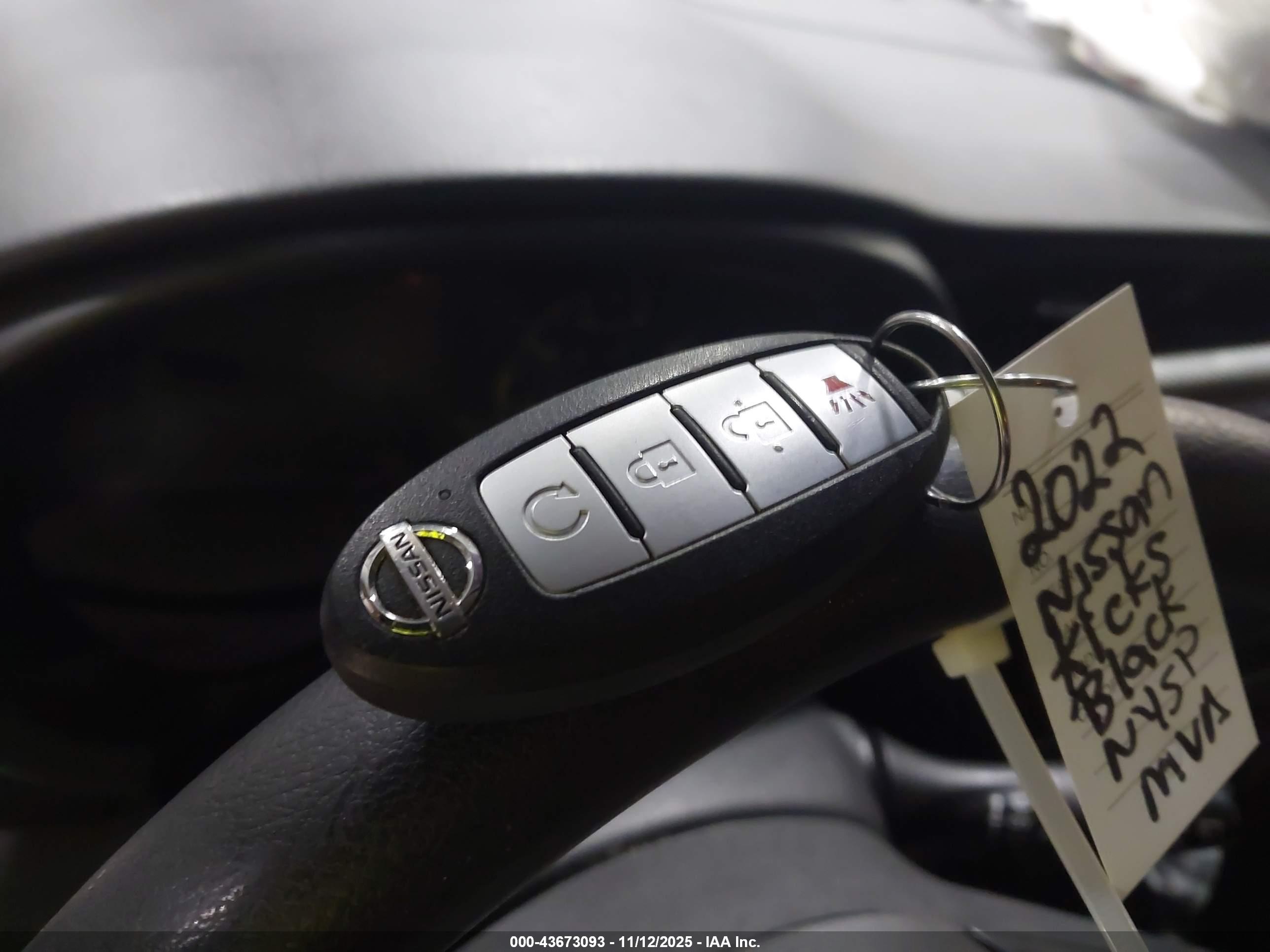 NISSAN KICKS image 11