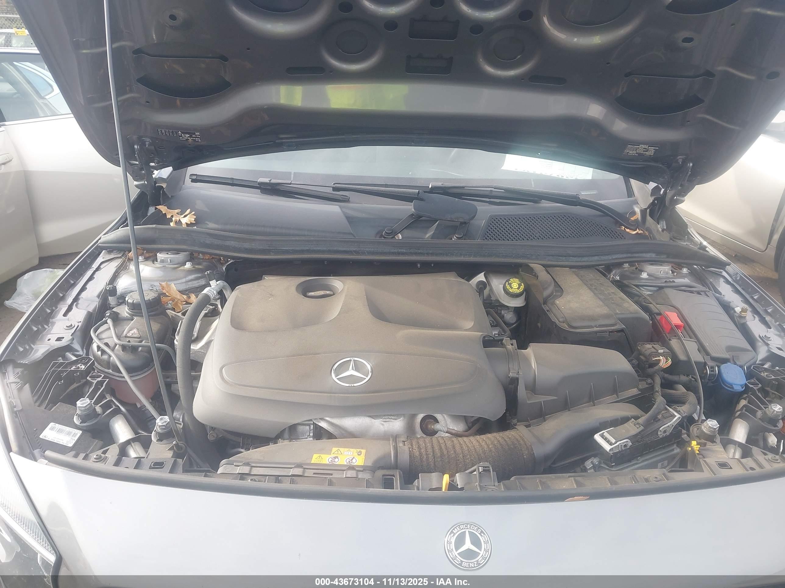 MERCEDES-BENZ GLA image 10