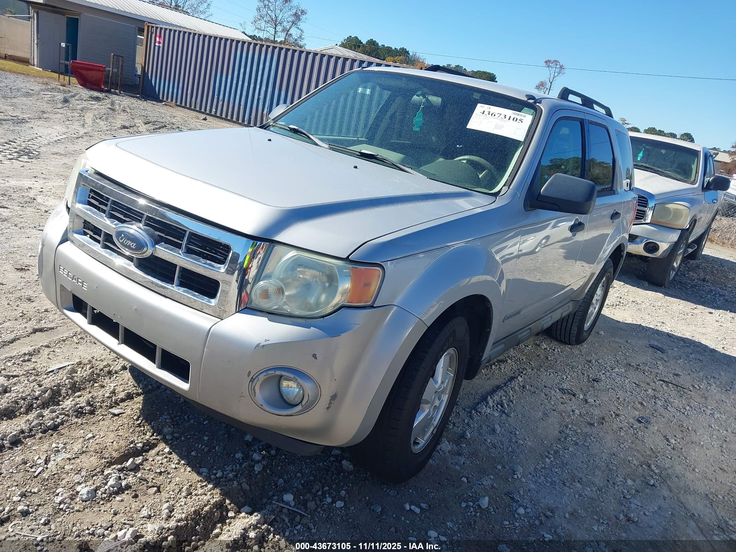 FORD ESCAPE image 2