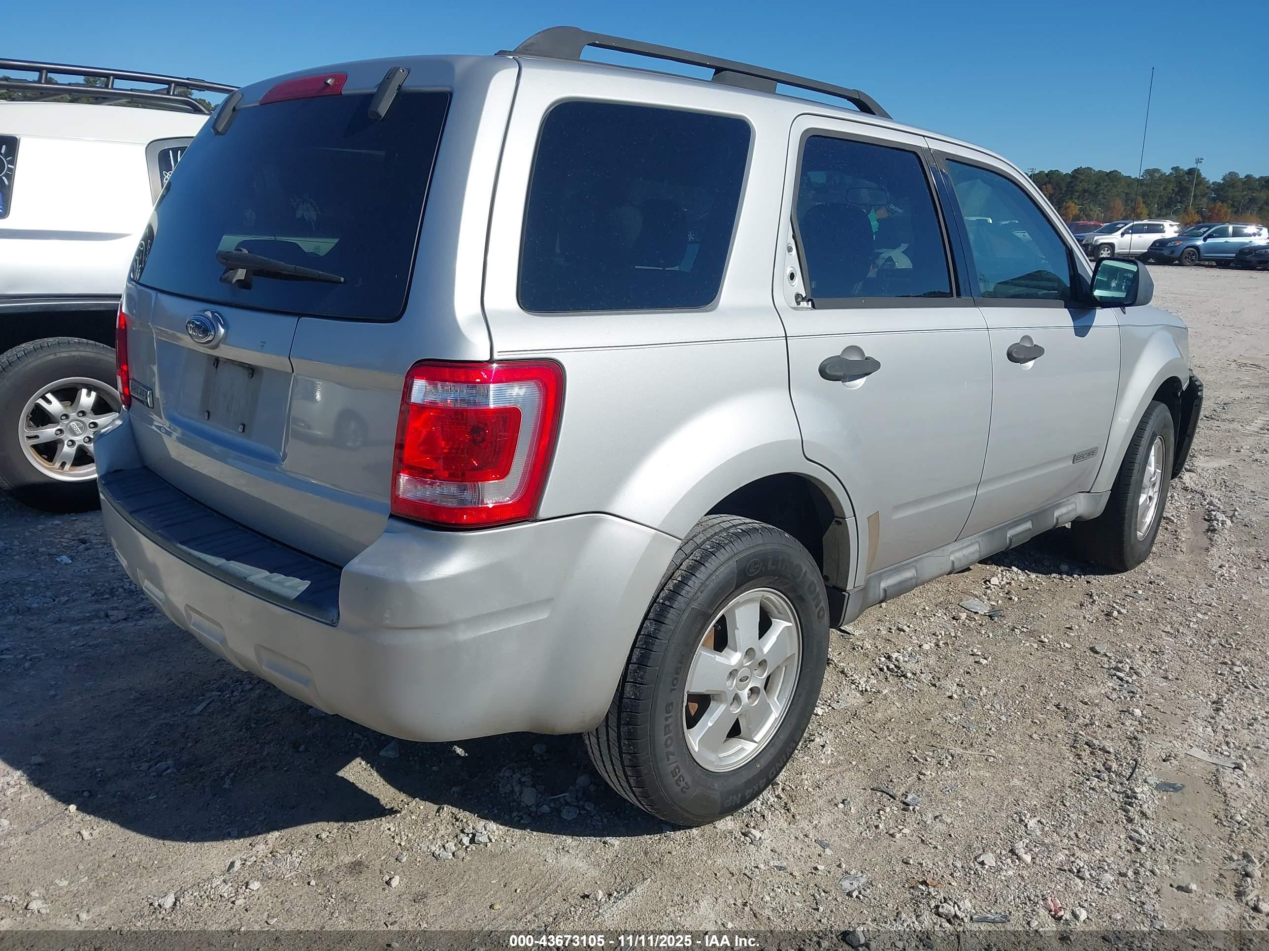 FORD ESCAPE image 4