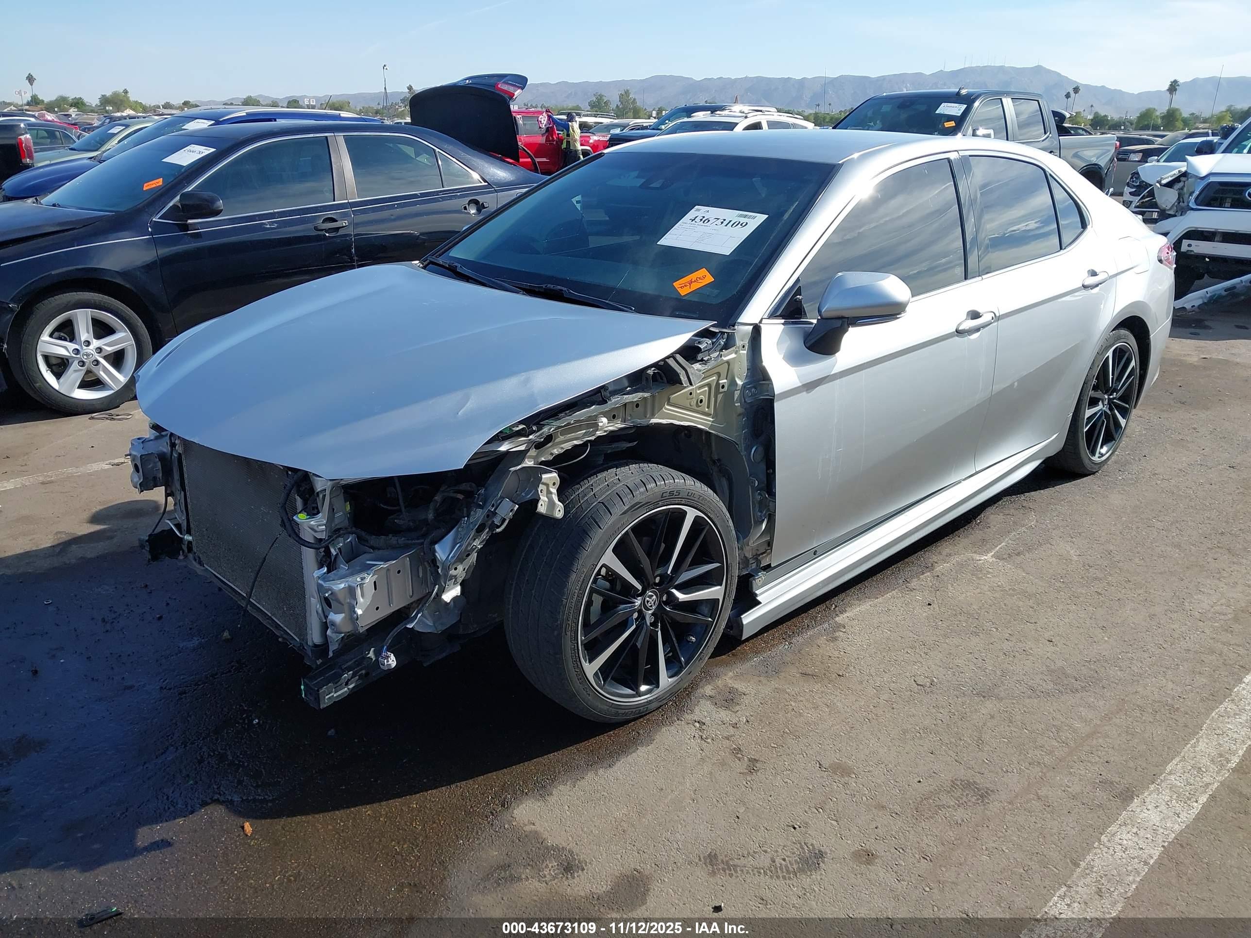 TOYOTA CAMRY image 2