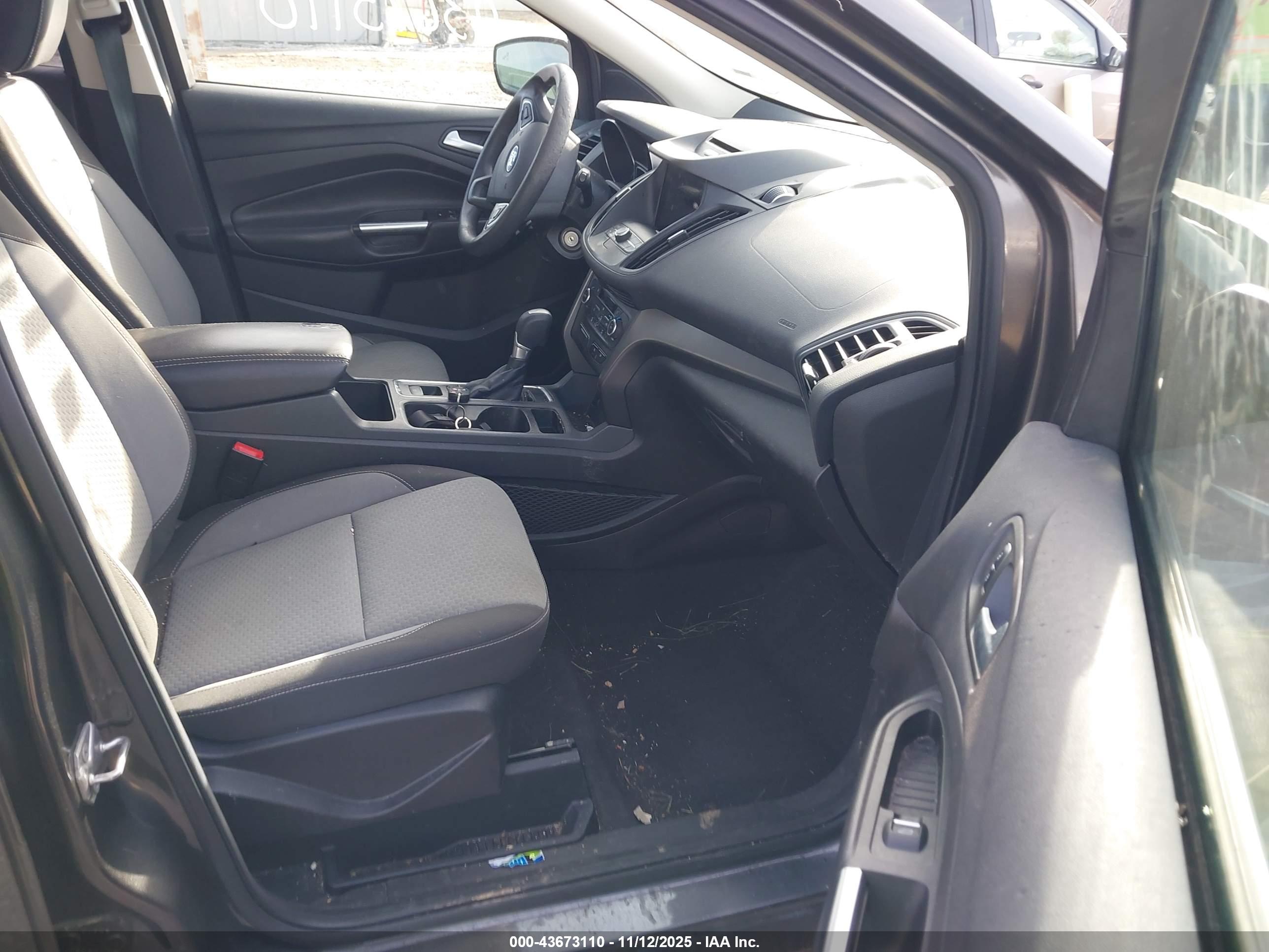 FORD ESCAPE image 5