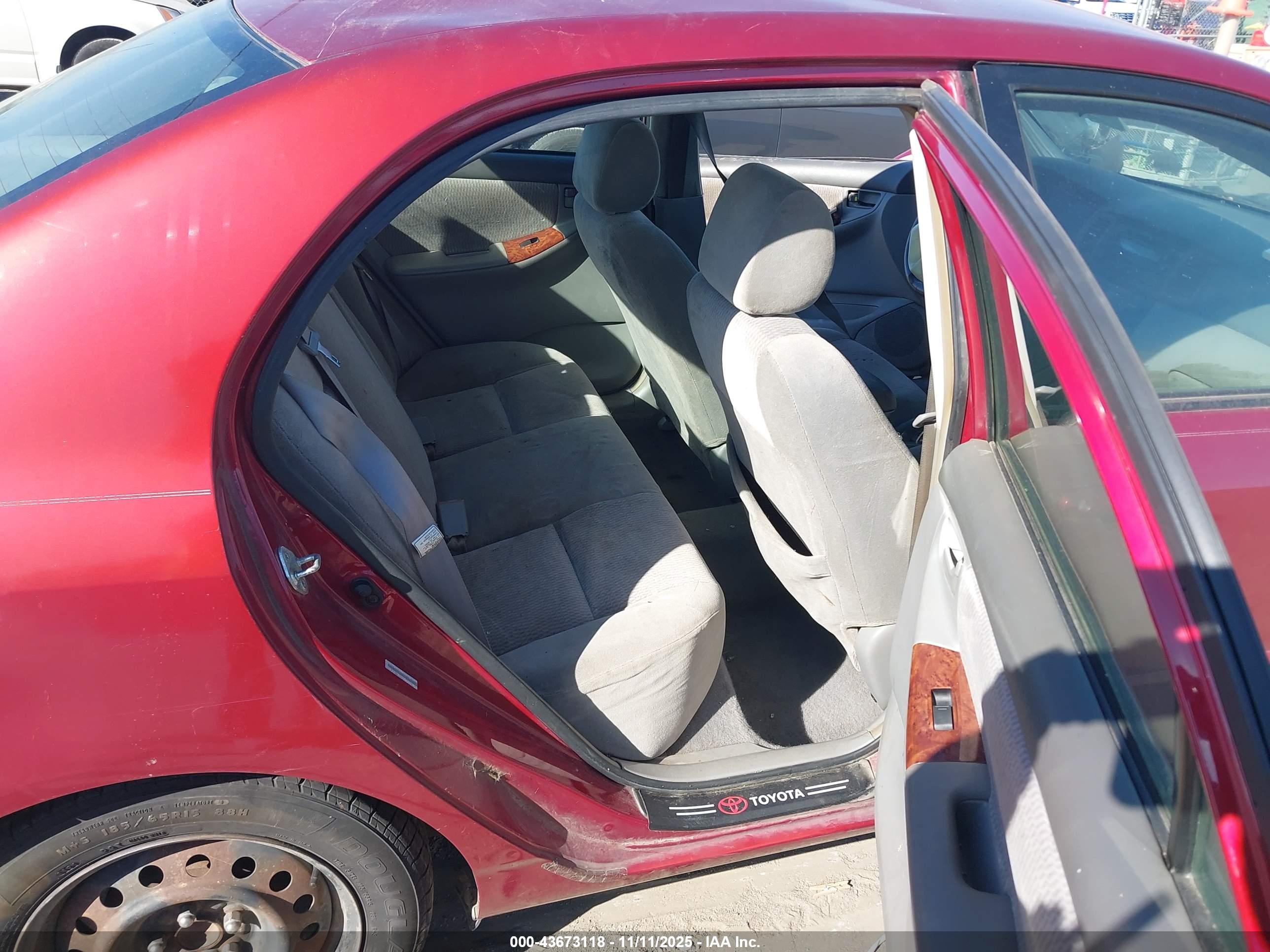 TOYOTA COROLLA image 8