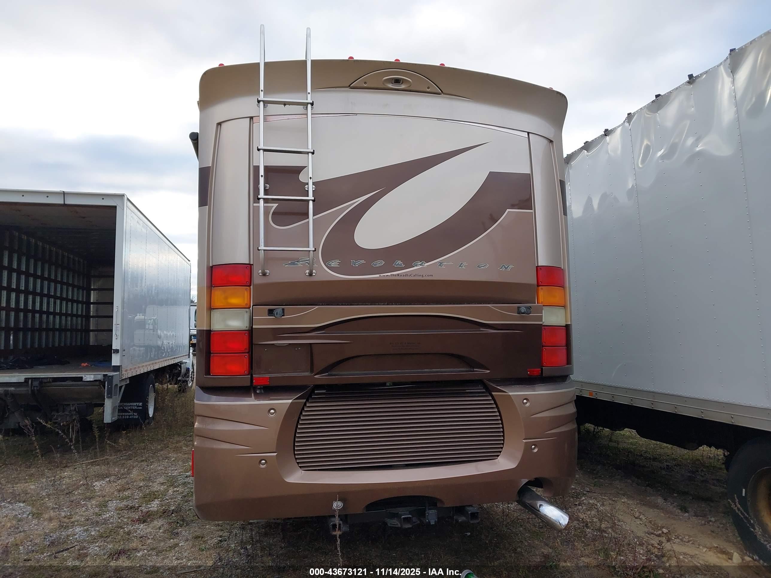 FREIGHTLINER CHASSIS image 6