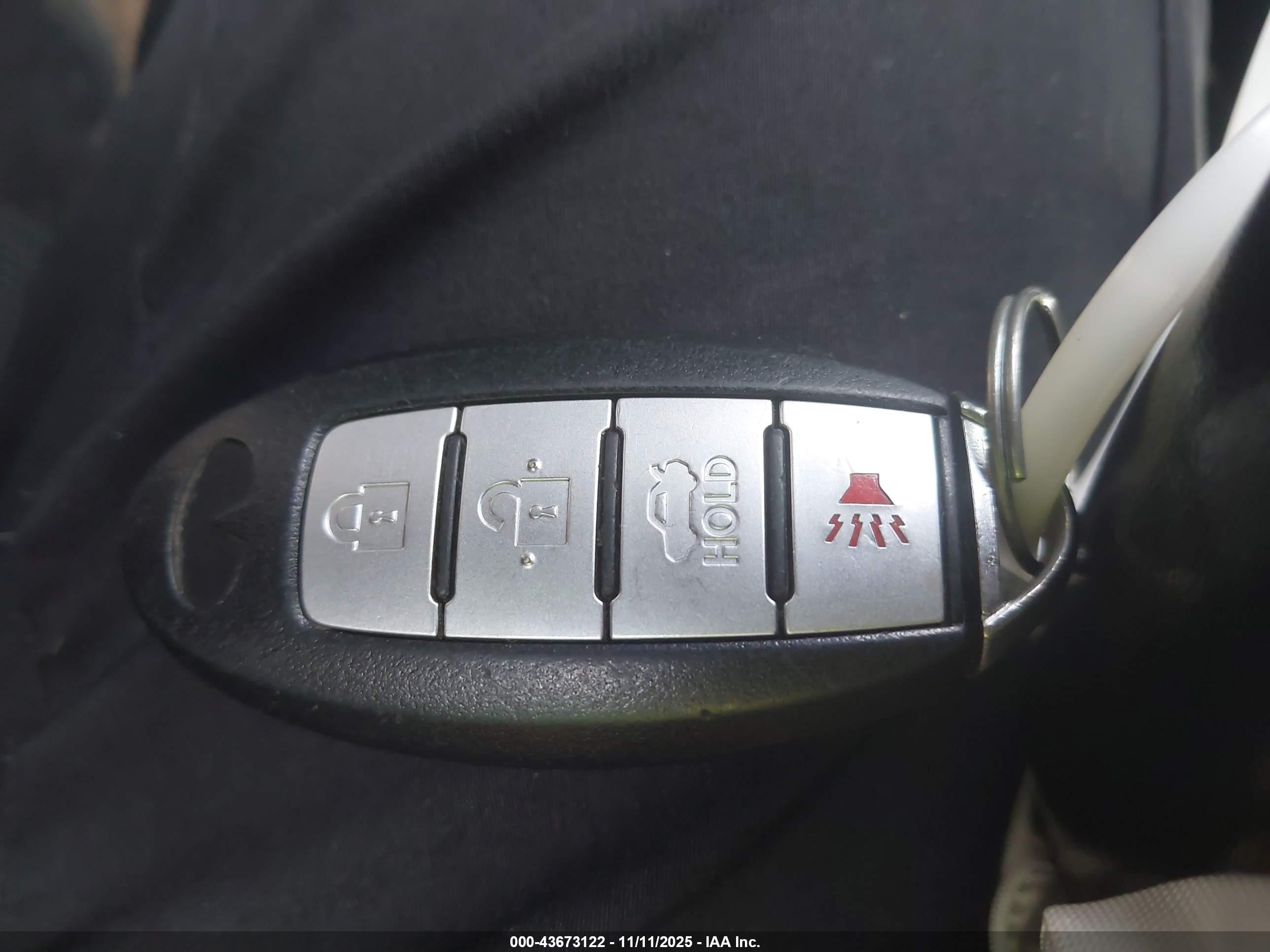 INFINITI Q50 image 11