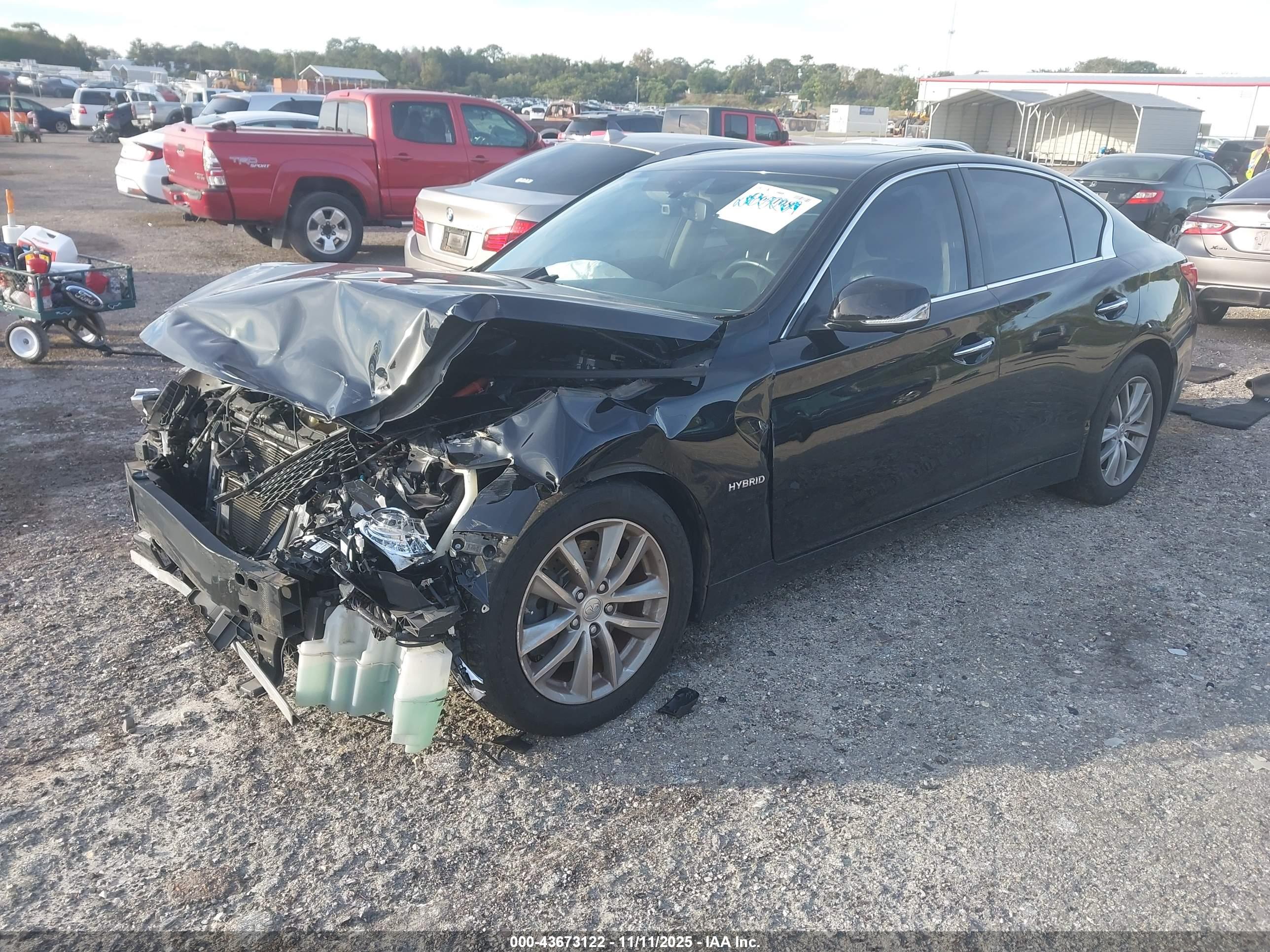 INFINITI Q50 image 2