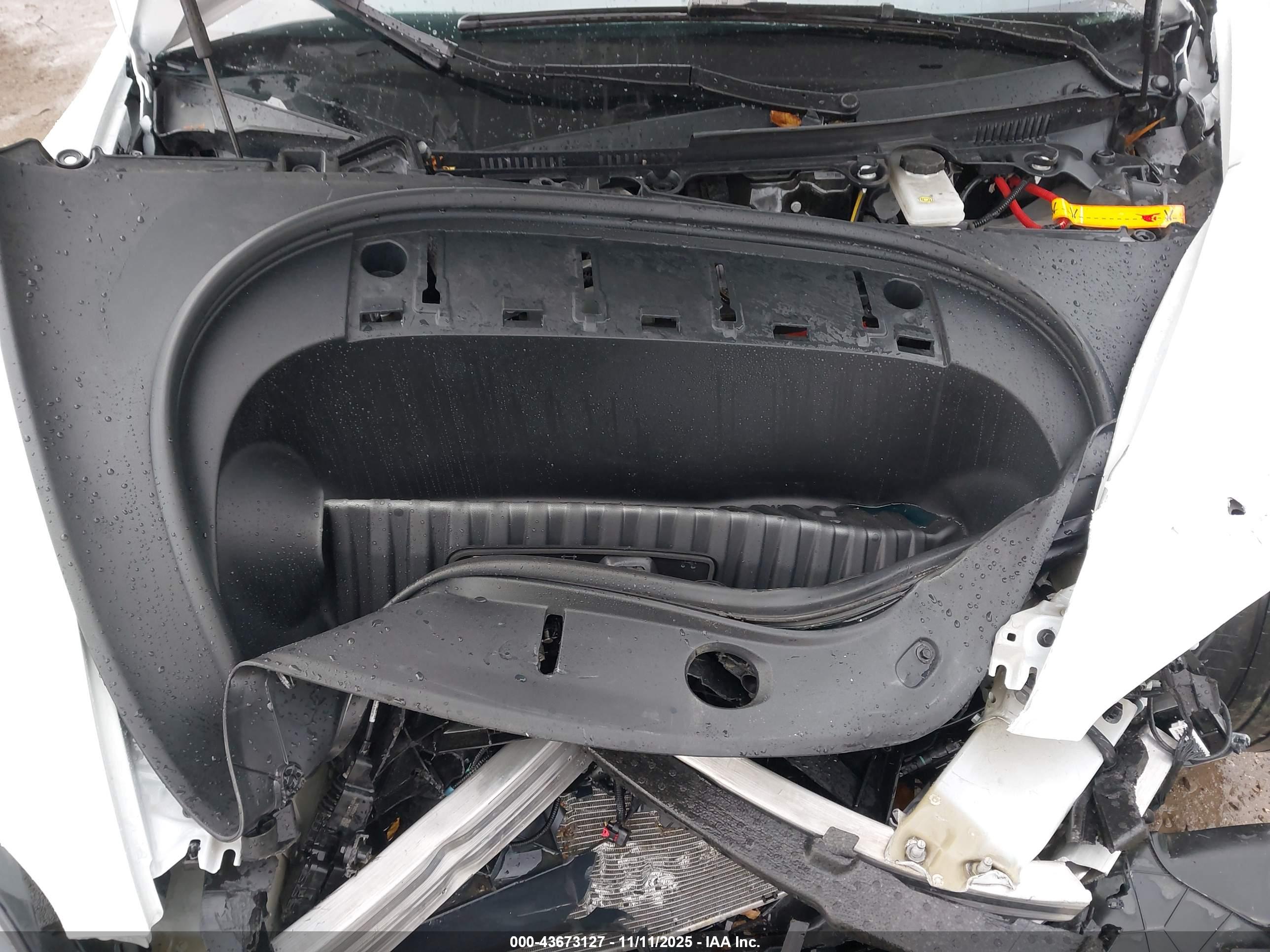 TESLA MODEL image 10