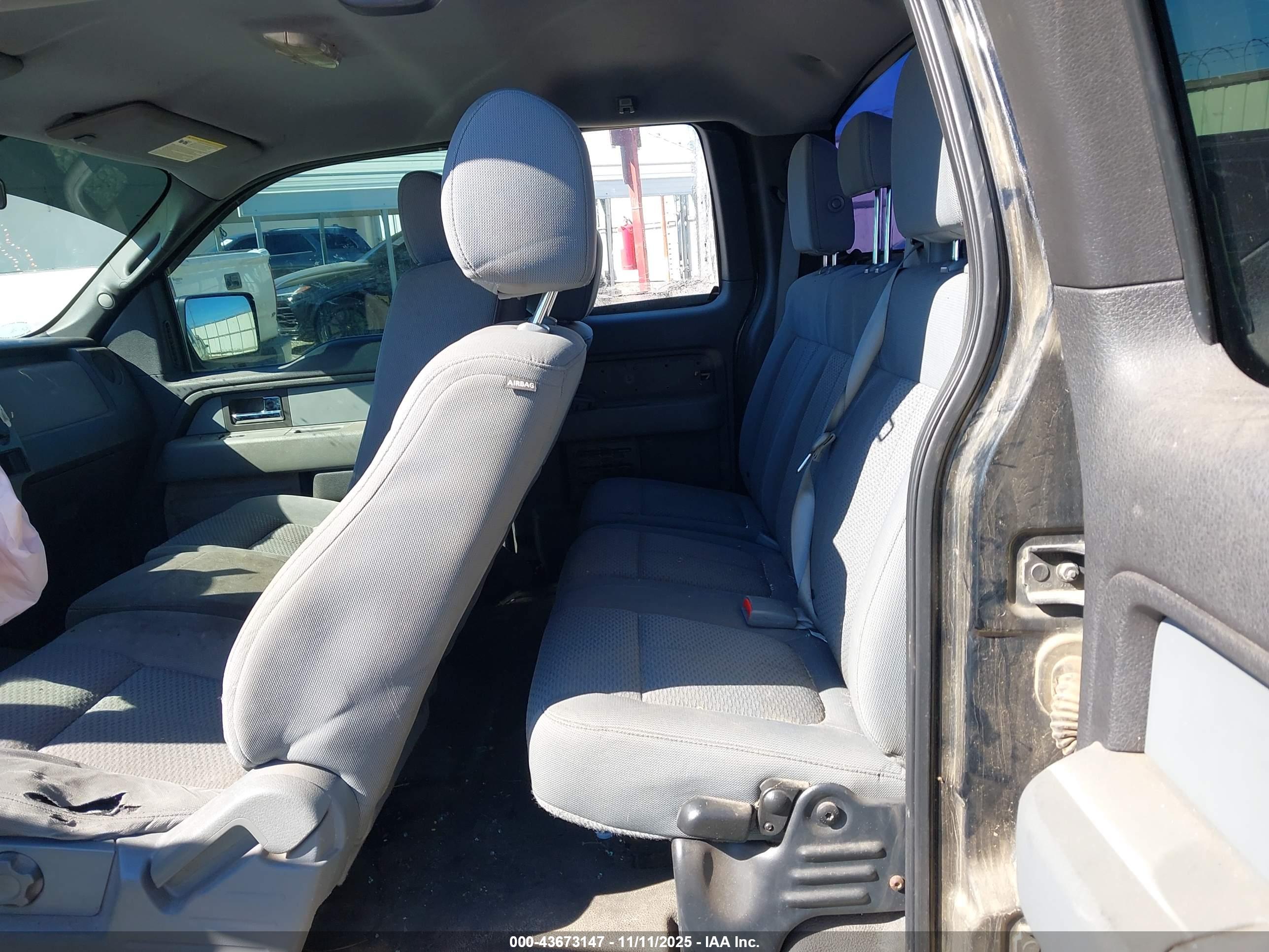 FORD F-150 image 8