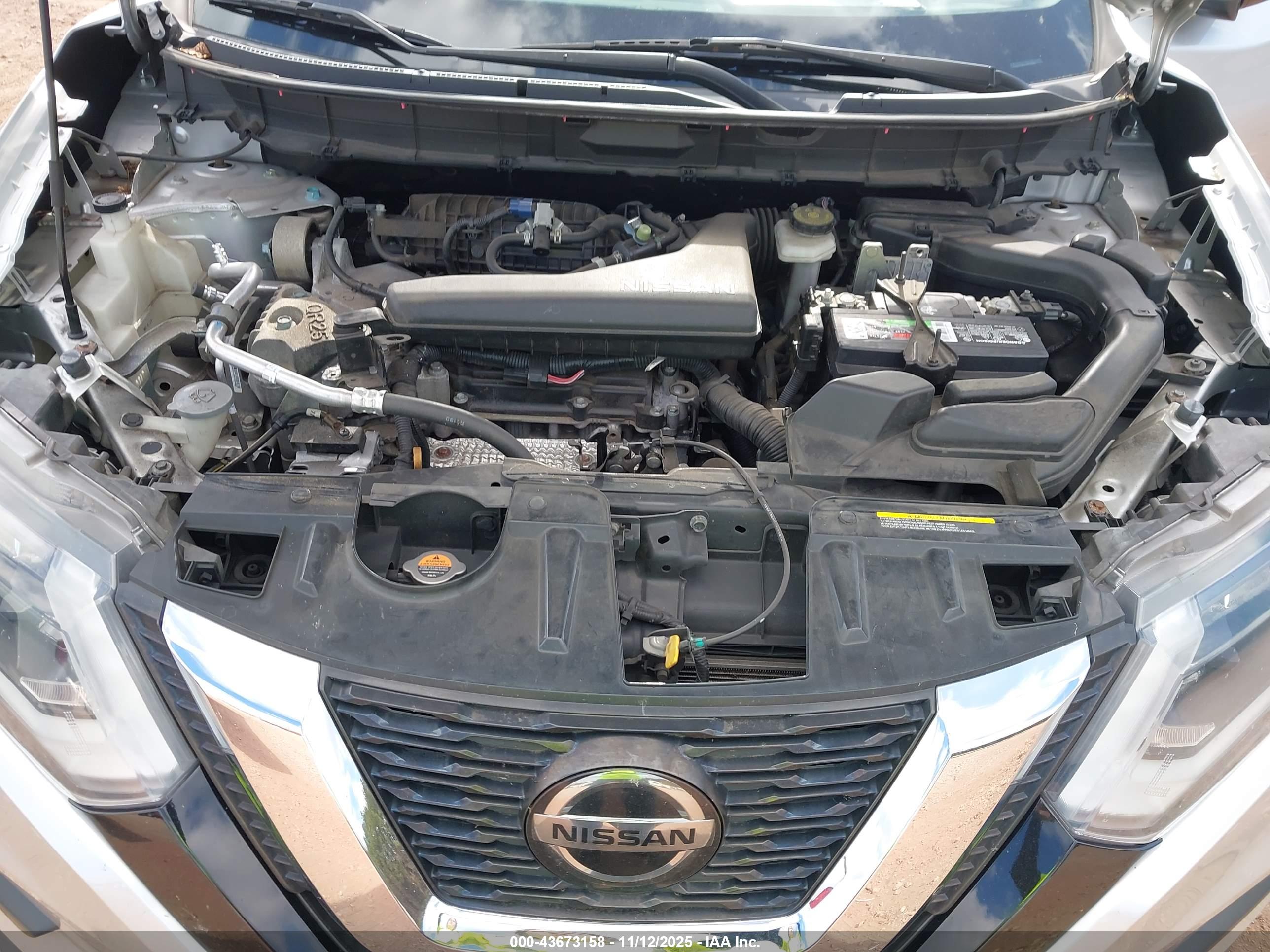 NISSAN ROGUE image 10