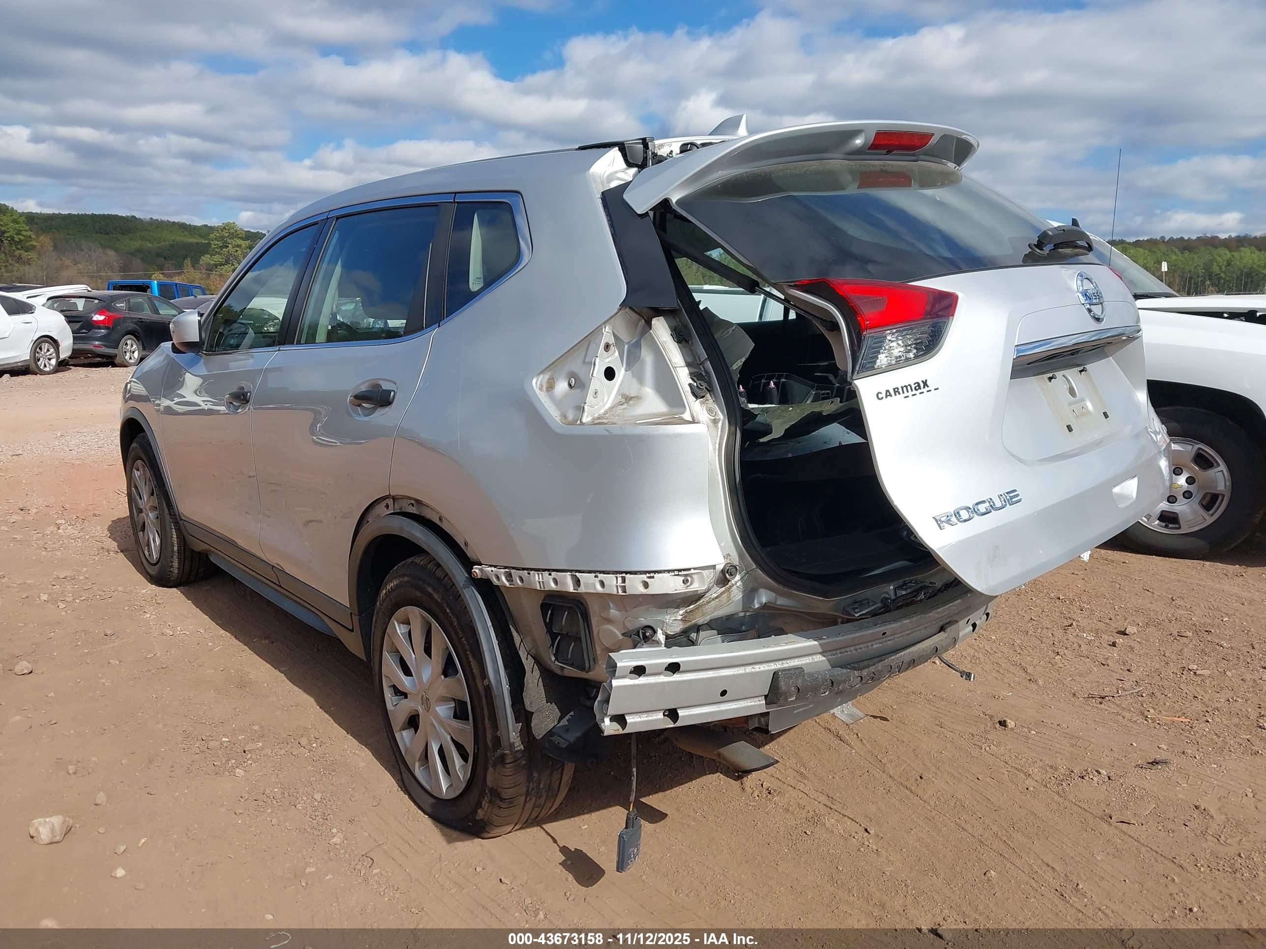 NISSAN ROGUE image 3